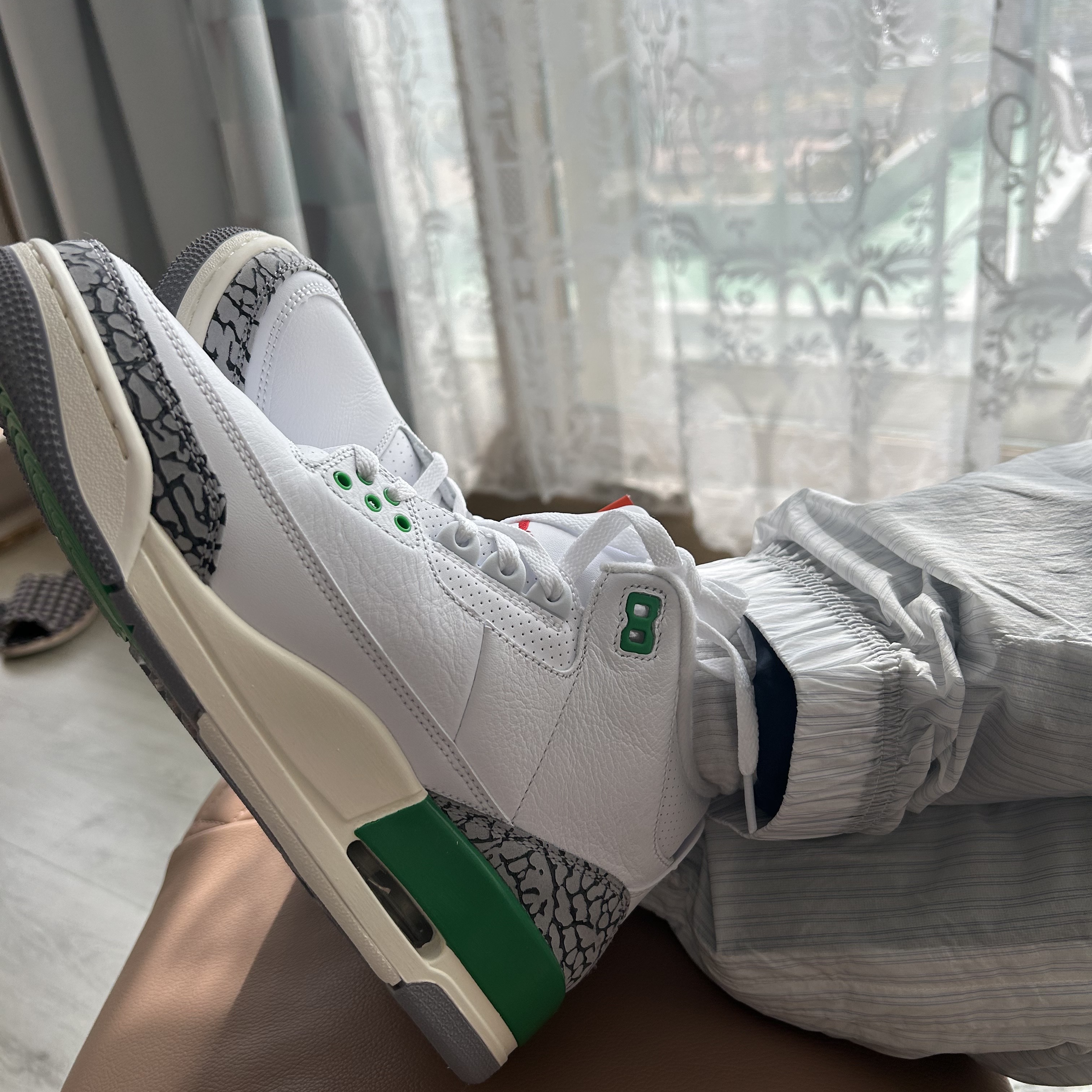 (W) Jordan 3 Retro Lucky Green 착용 스타일 - 4