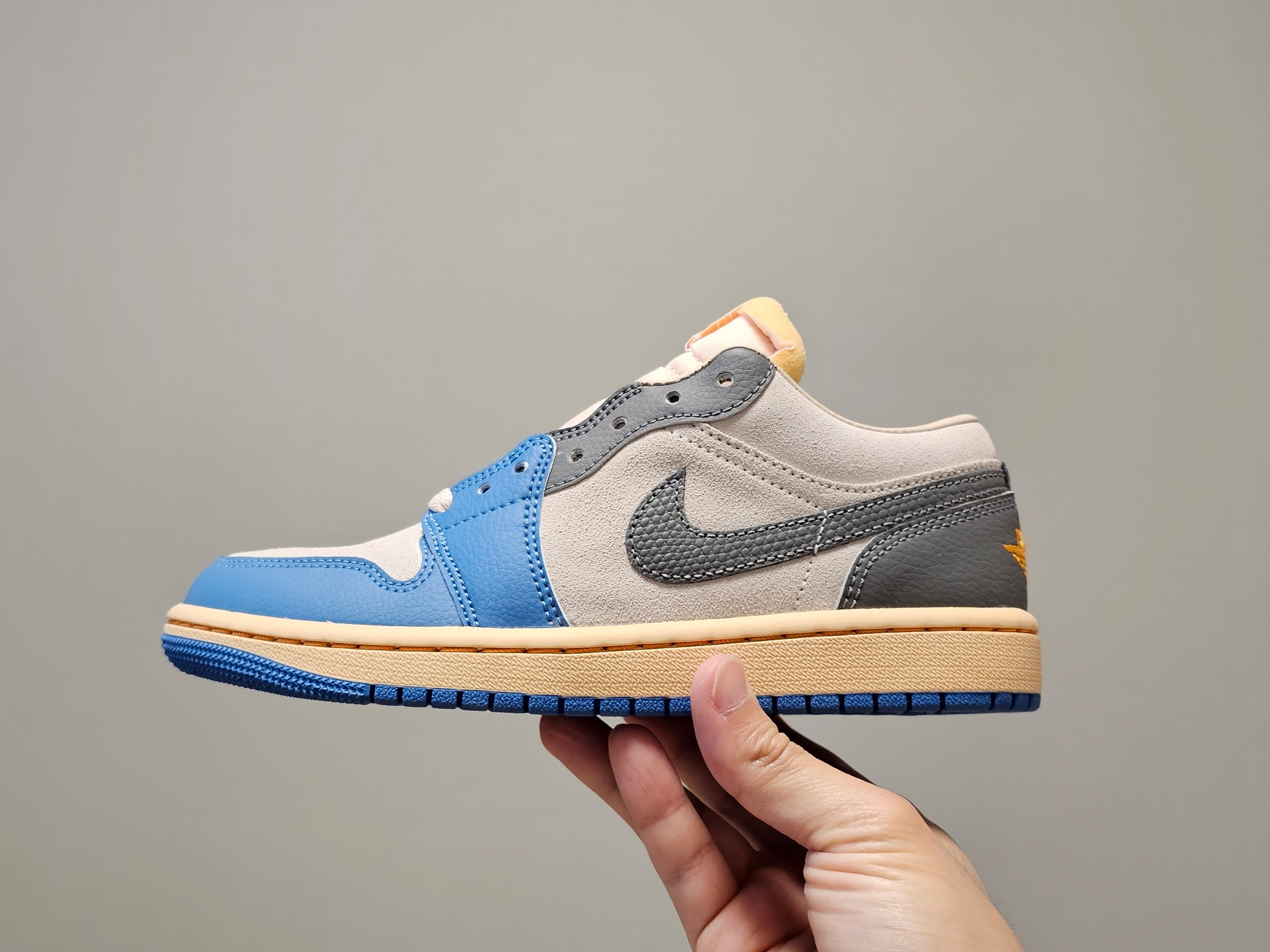 Jordan 1 Low SE Tokyo 96 착용 스타일