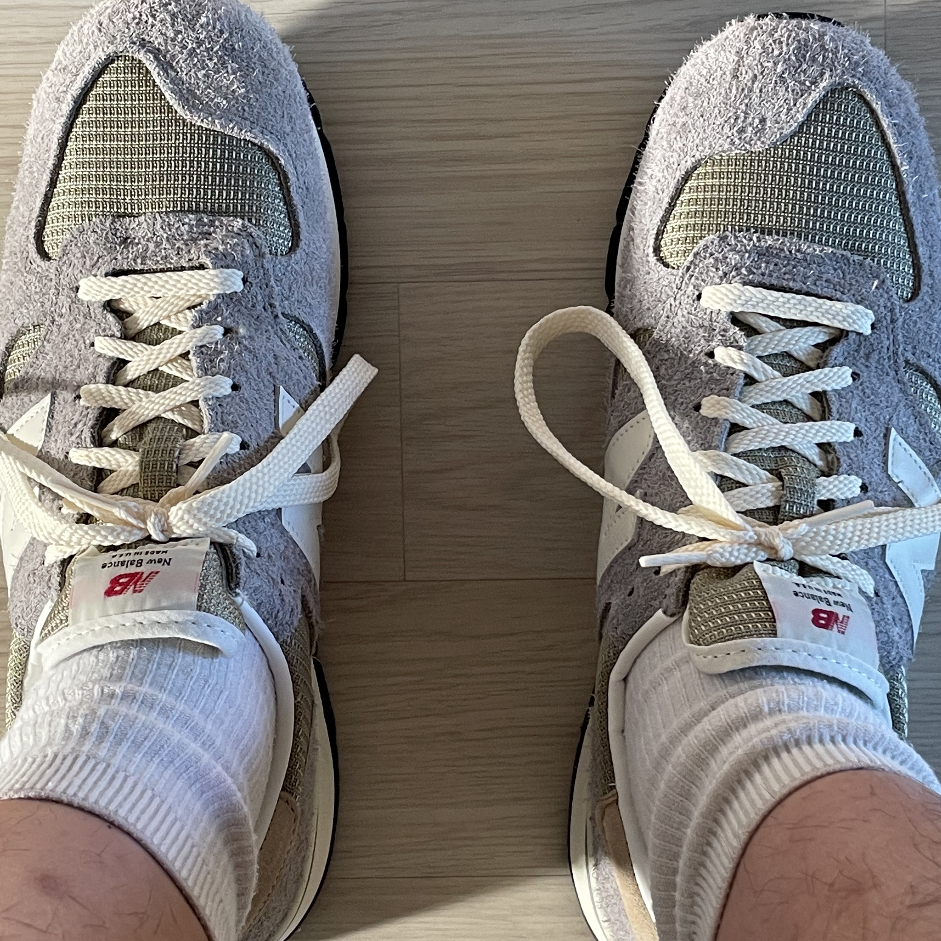 New Balance 990v1 Made in USA Marblehead Incense 착용 스타일 - 5