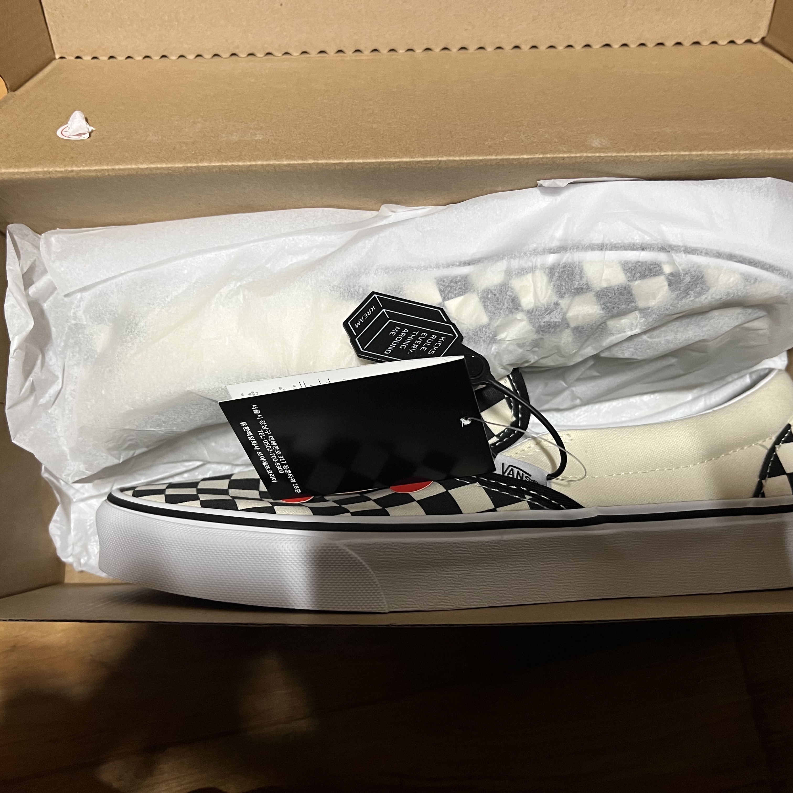 Vans Slip-On Checkerboard 착용 스타일