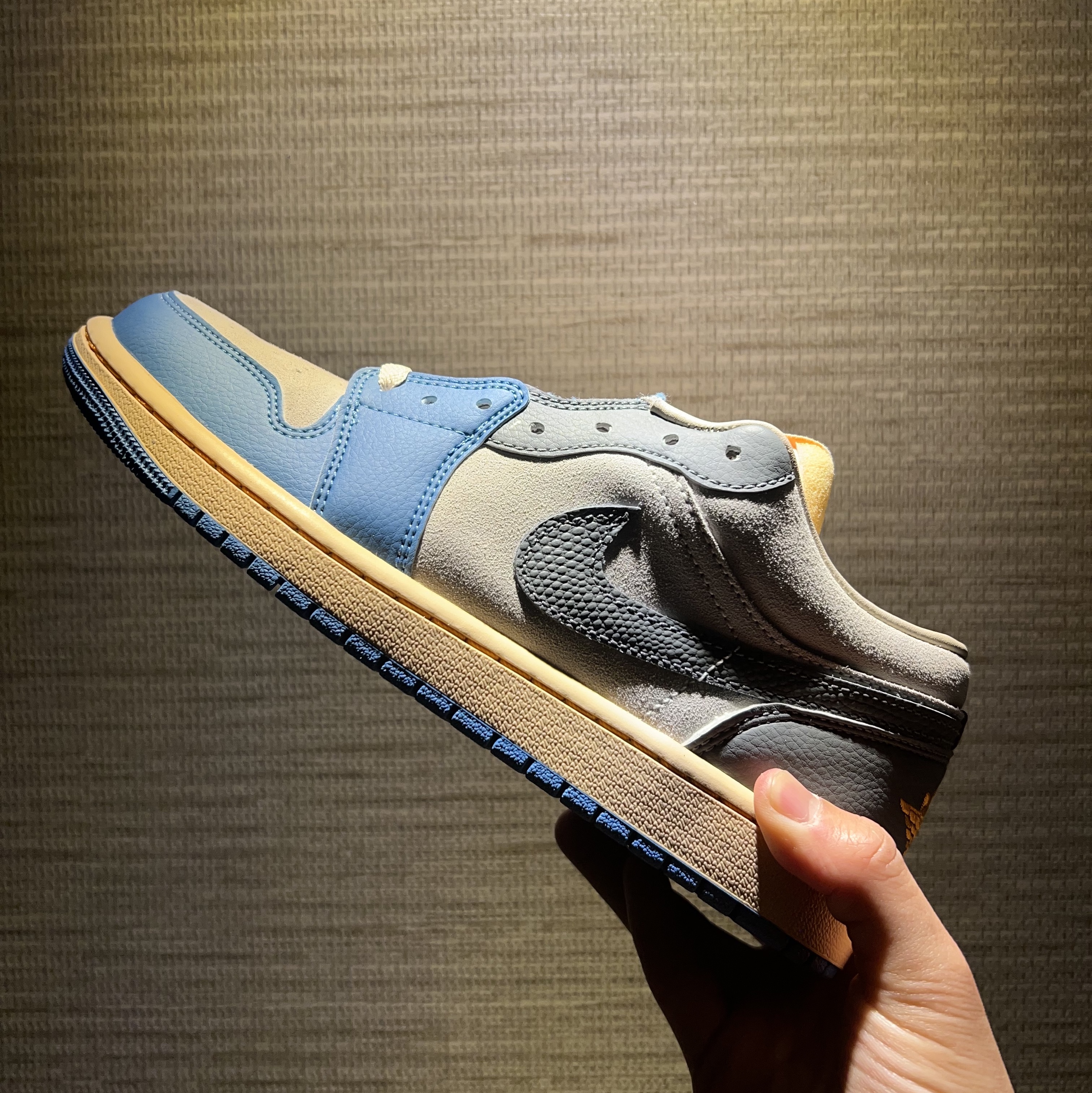 Jordan 1 Low SE Tokyo 96 착용 스타일