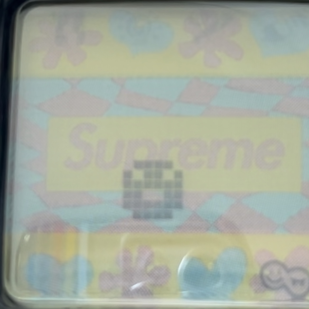 Supreme Tamagotchi Yellow - 23SS 착용 스타일