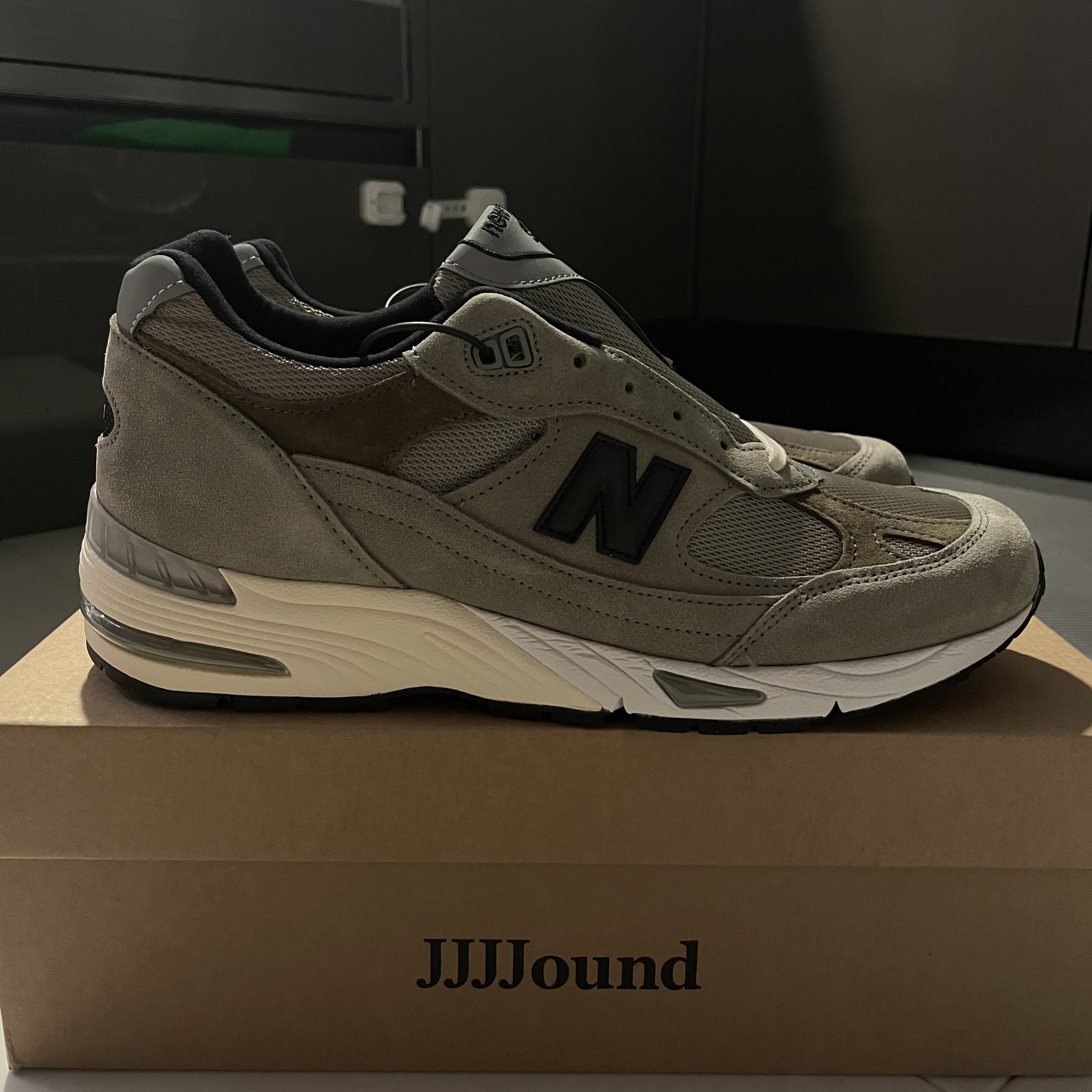 New Balance x JJJJound 991 Made in UK Grey 착용 스타일
