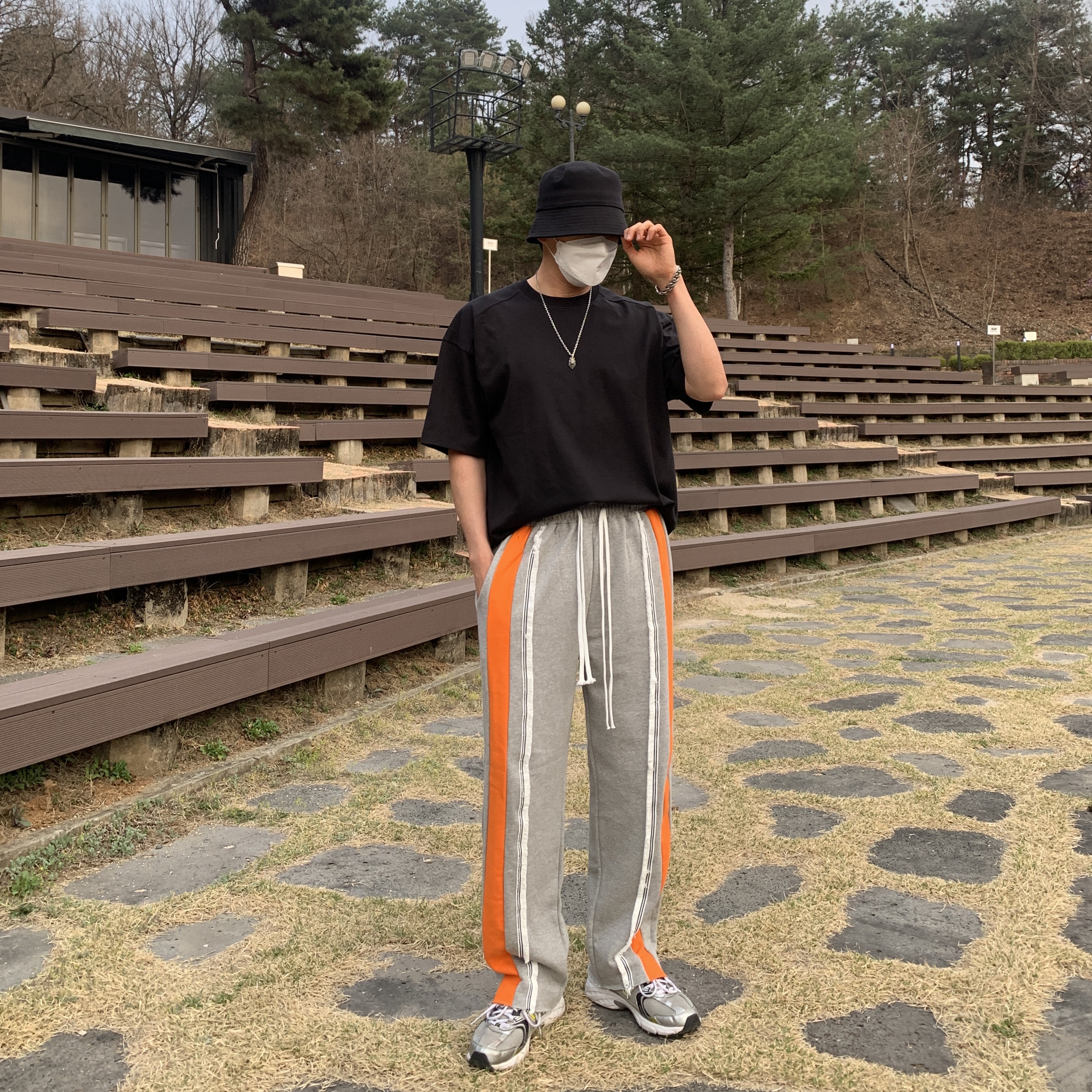 New Balance 530 Silver 착용 스타일