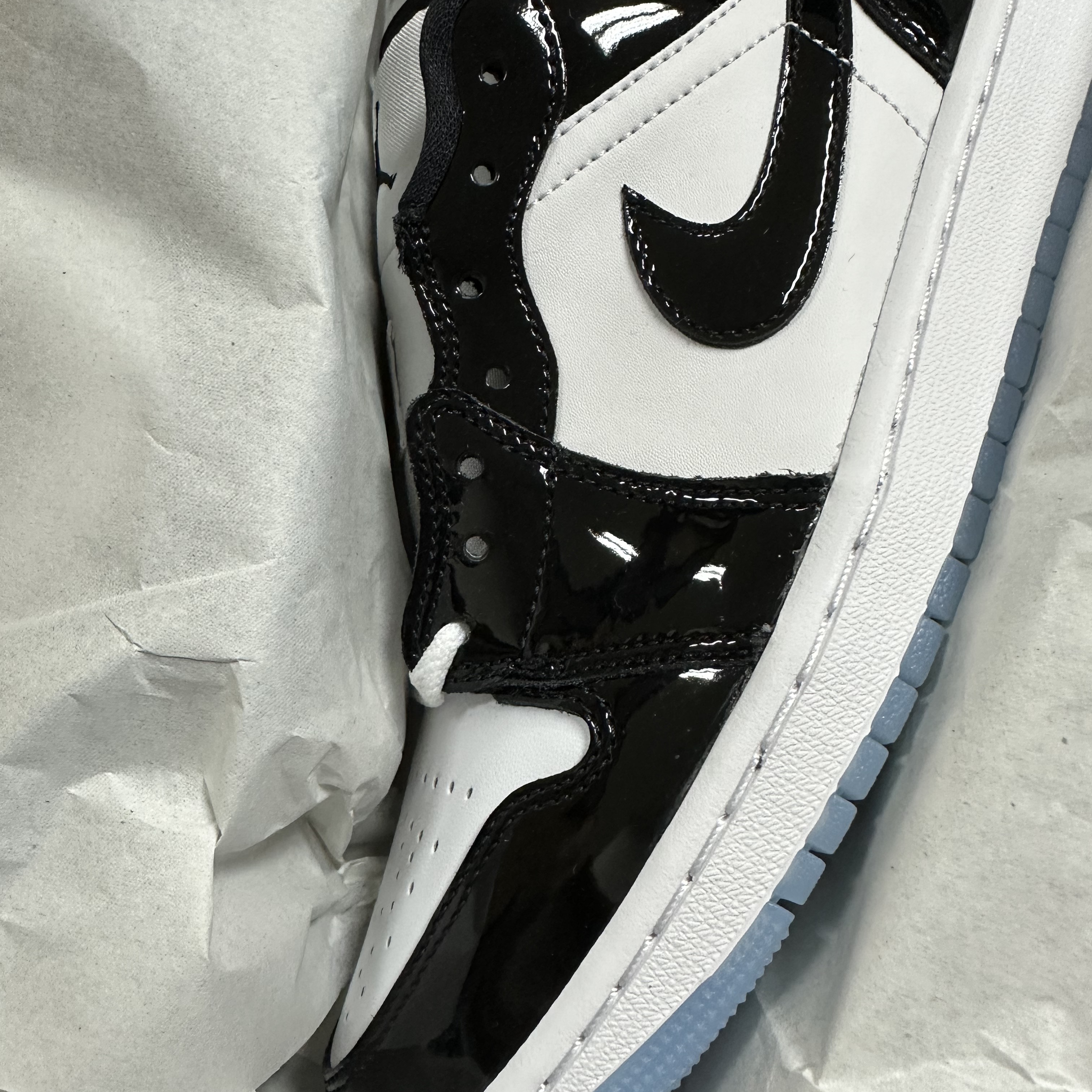 Jordan 1 Low SE Concord 착용 스타일 - 3