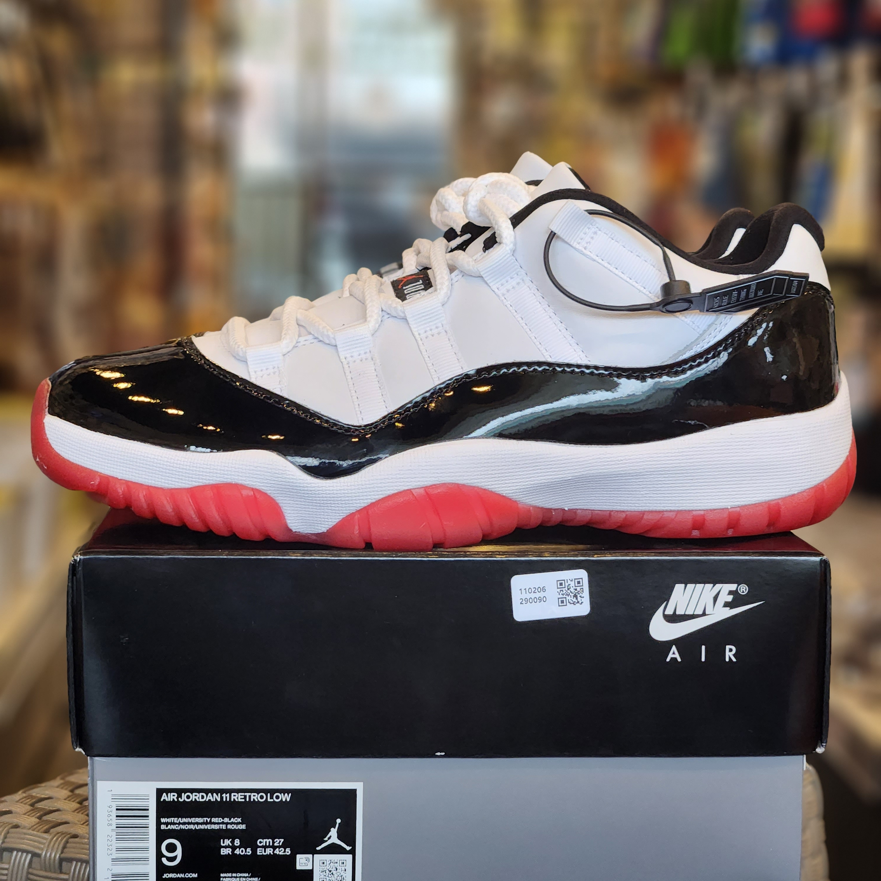 Jordan 11 Retro Low Concord Bred 착용 스타일 - 3