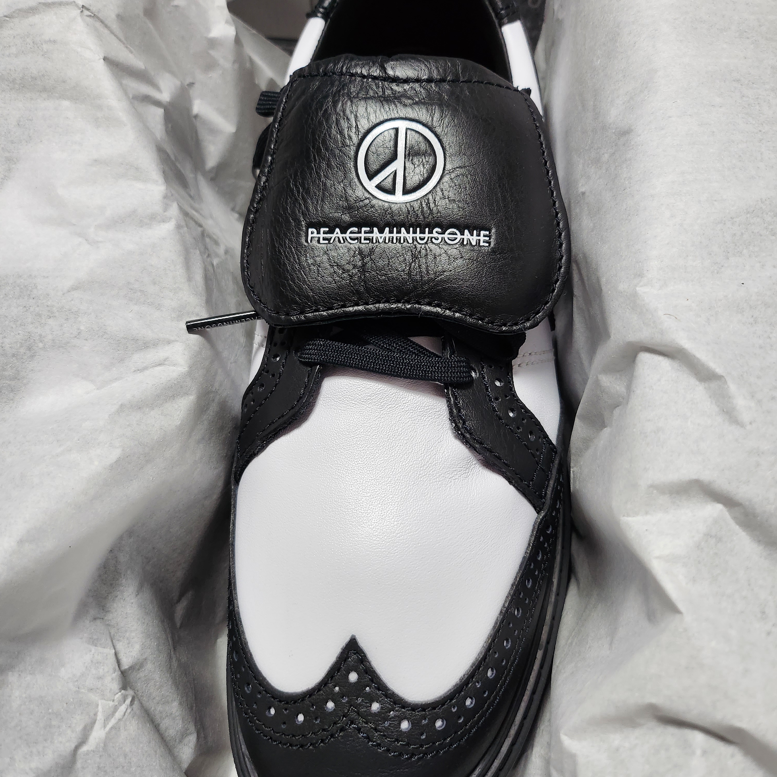 Nike x Peaceminusone Kwondo1 Black and White 착용 스타일 - 2