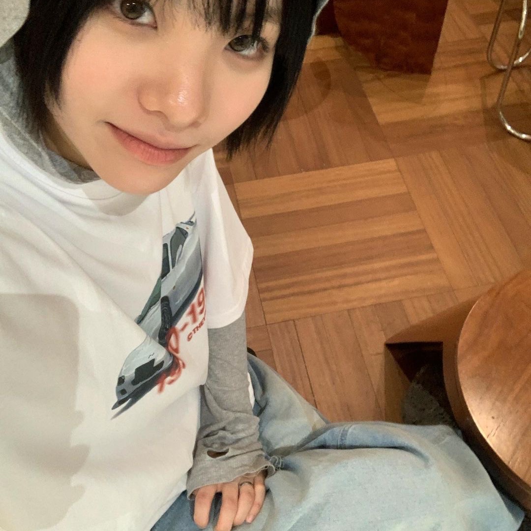 Thevinylhouse Old Car T-Shirt White 착용 스타일 - 4