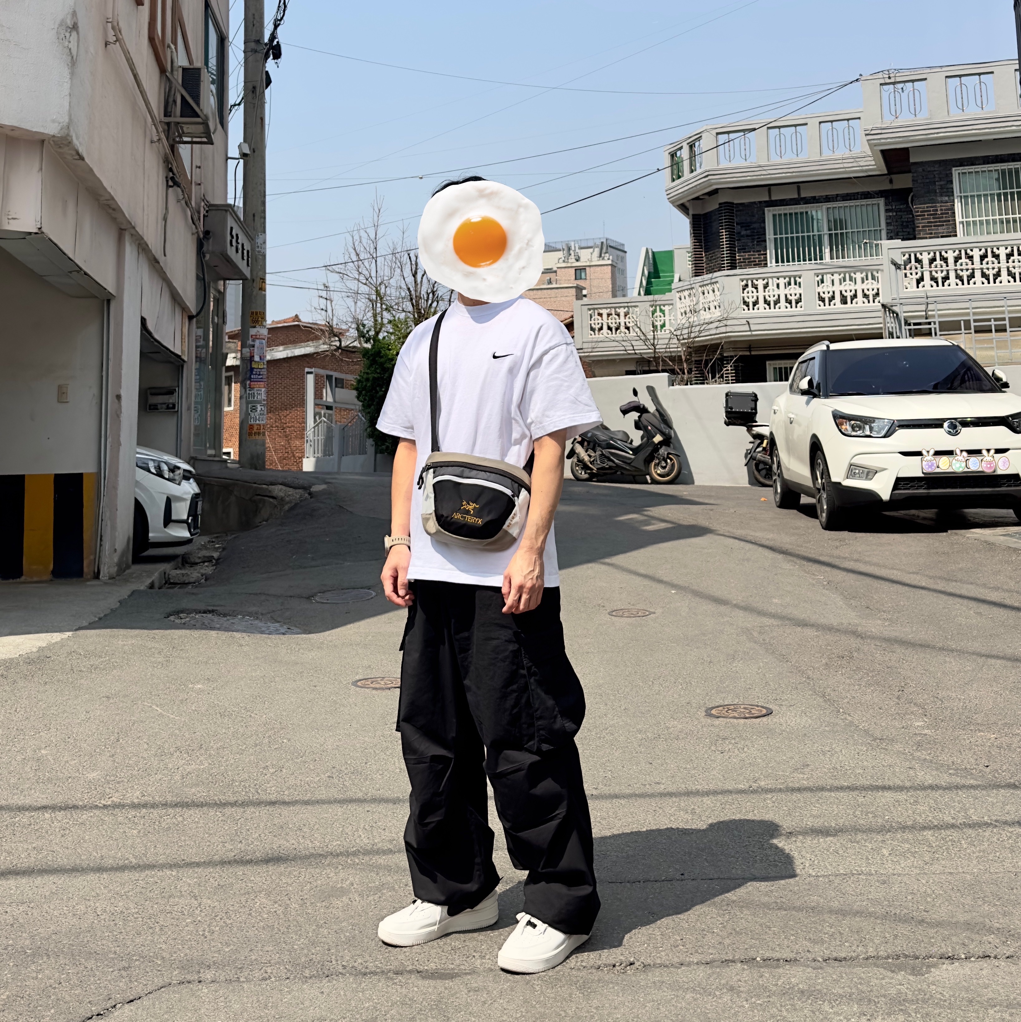 Nike x Ambush Air Force 1 Low SP Phantom, Nike x Stussy T-Shirt White (DV1774-100) 착용 스타일 - 1