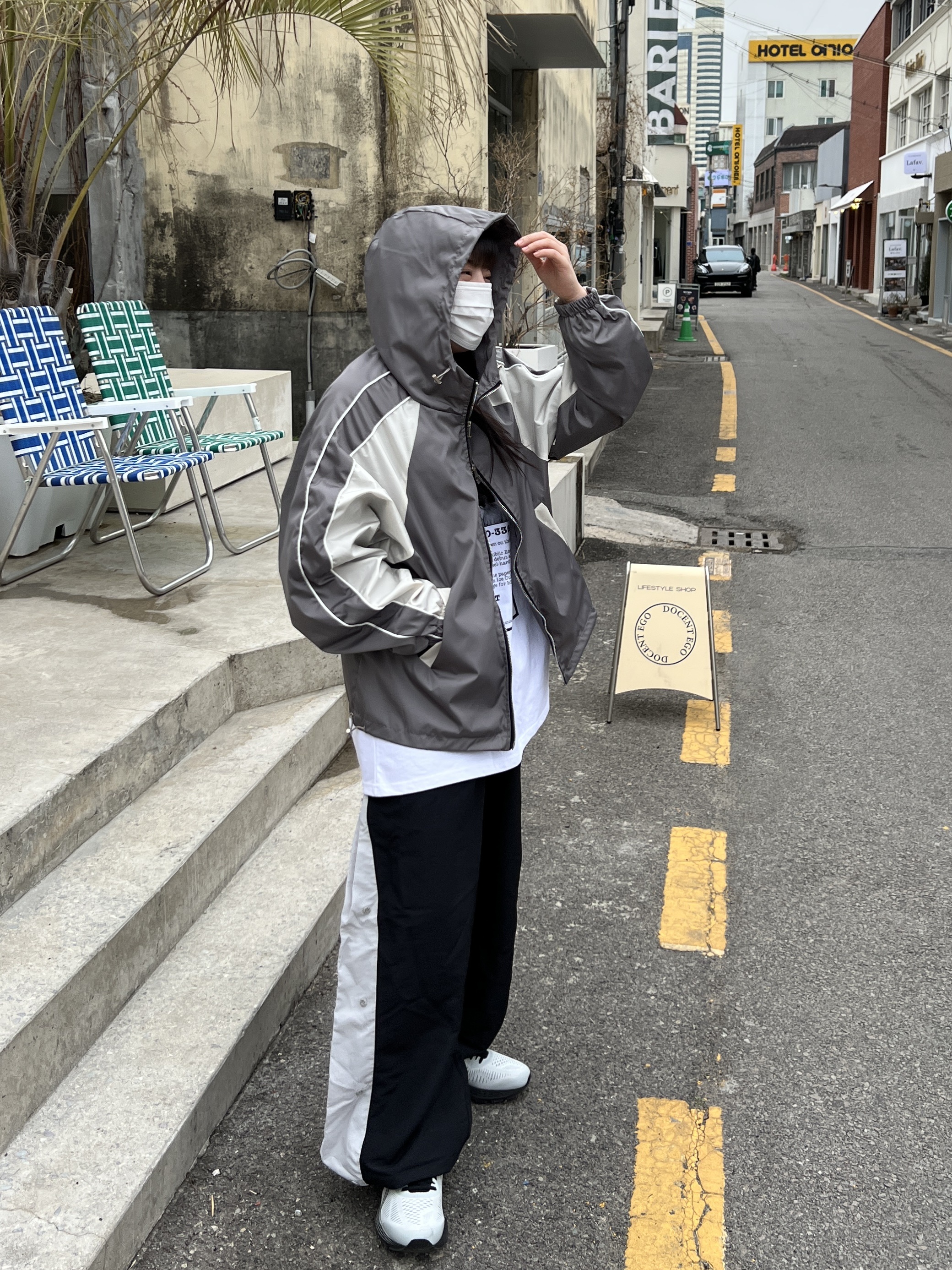 Asics Gel-Kayano 25 Glacier Grey 착용 스타일 - 4