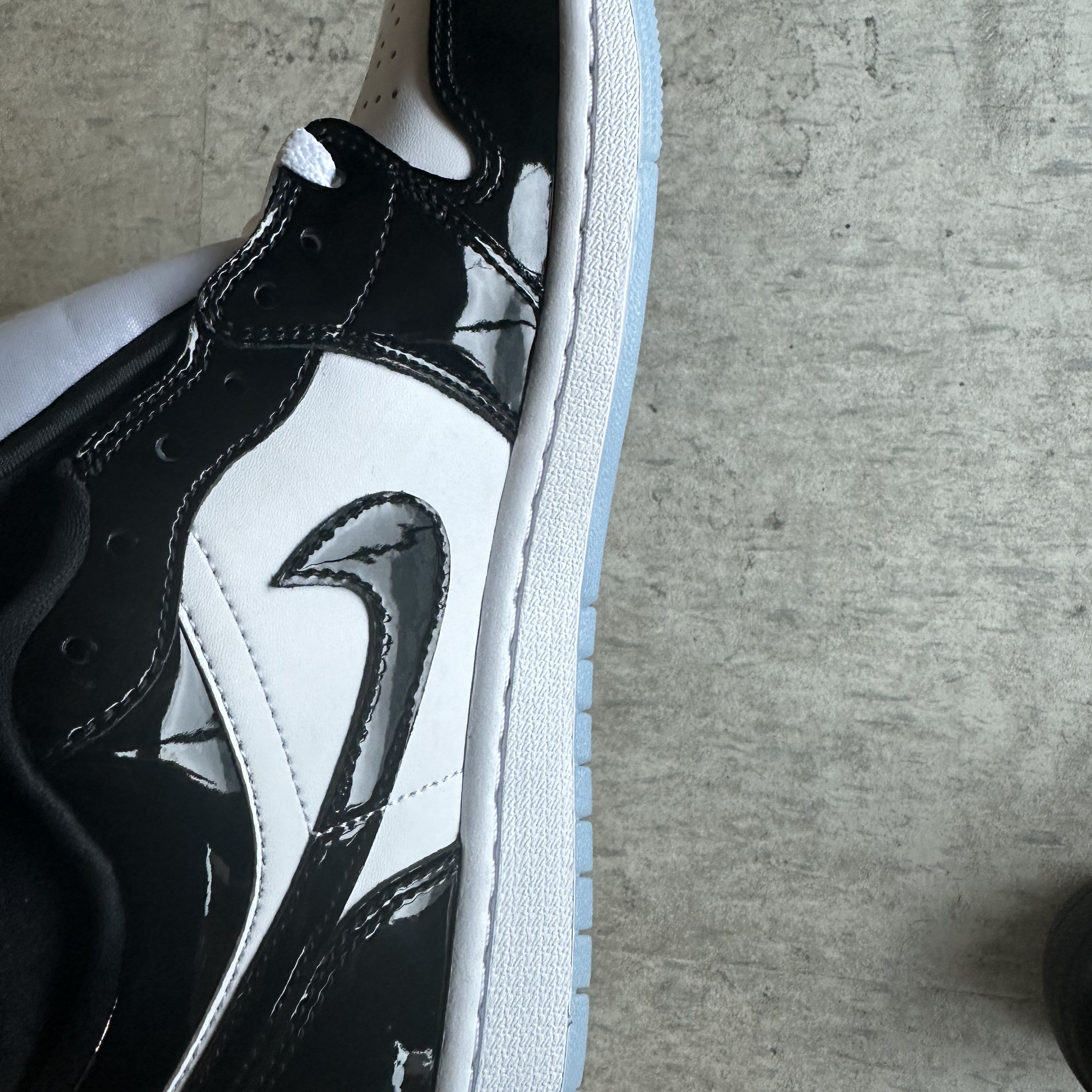 Jordan 1 Low SE Concord 착용 스타일 - 1