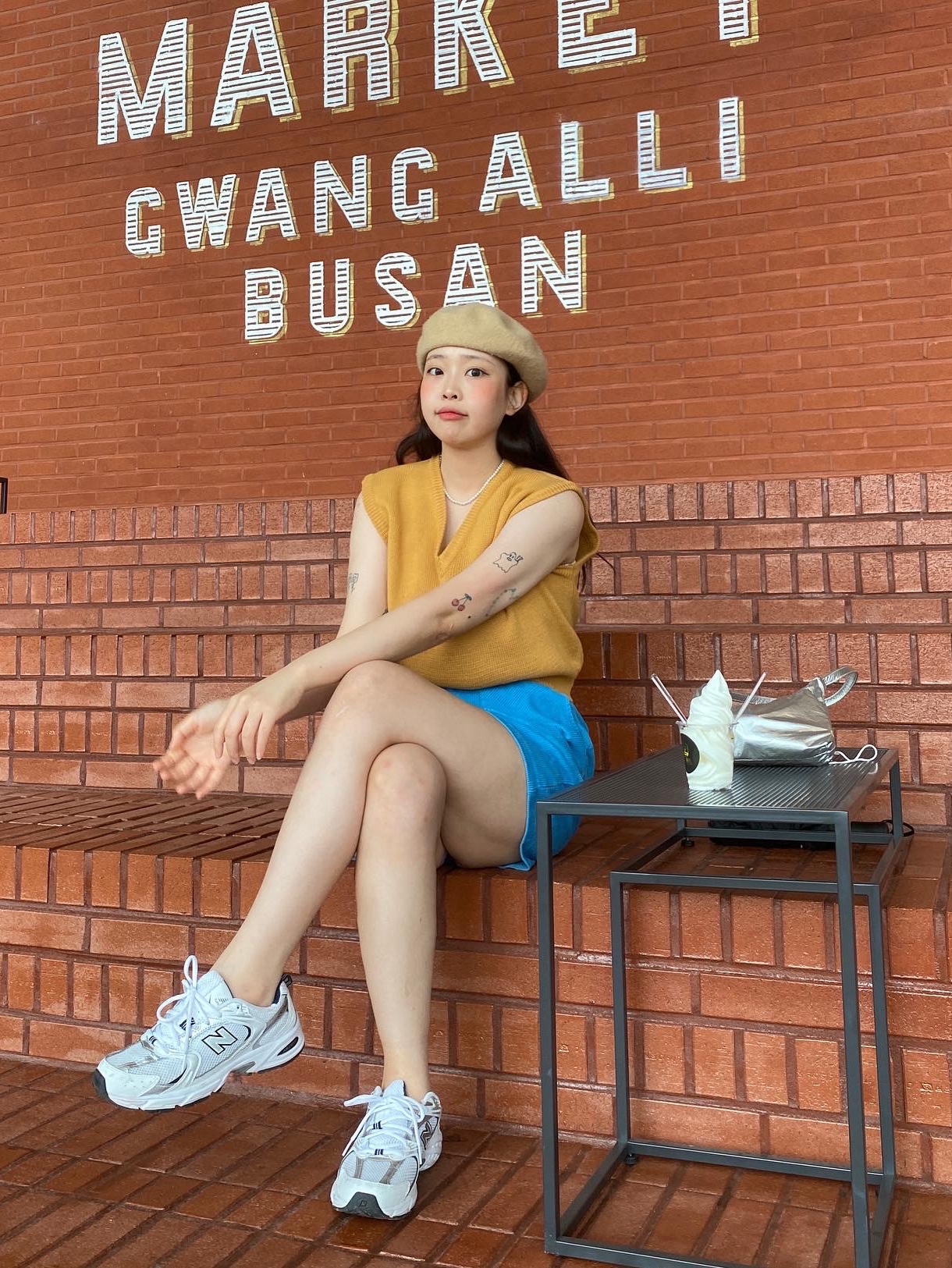 New Balance 530 White 착용 스타일 - 1