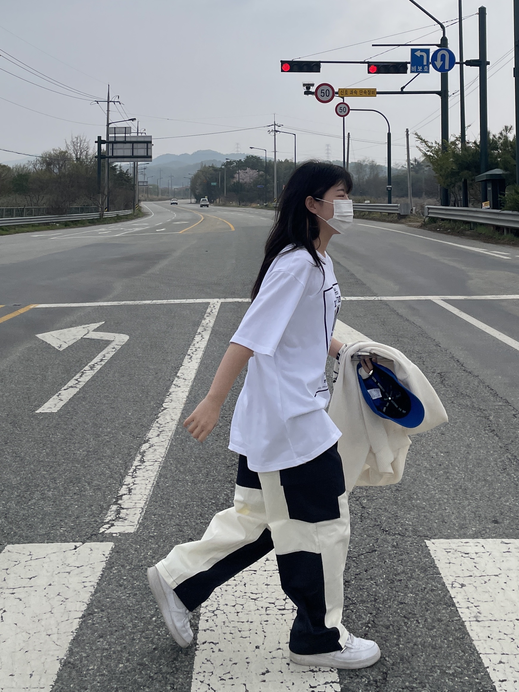 Nike Air Force 1 '07 Low White 착용 스타일 - 3