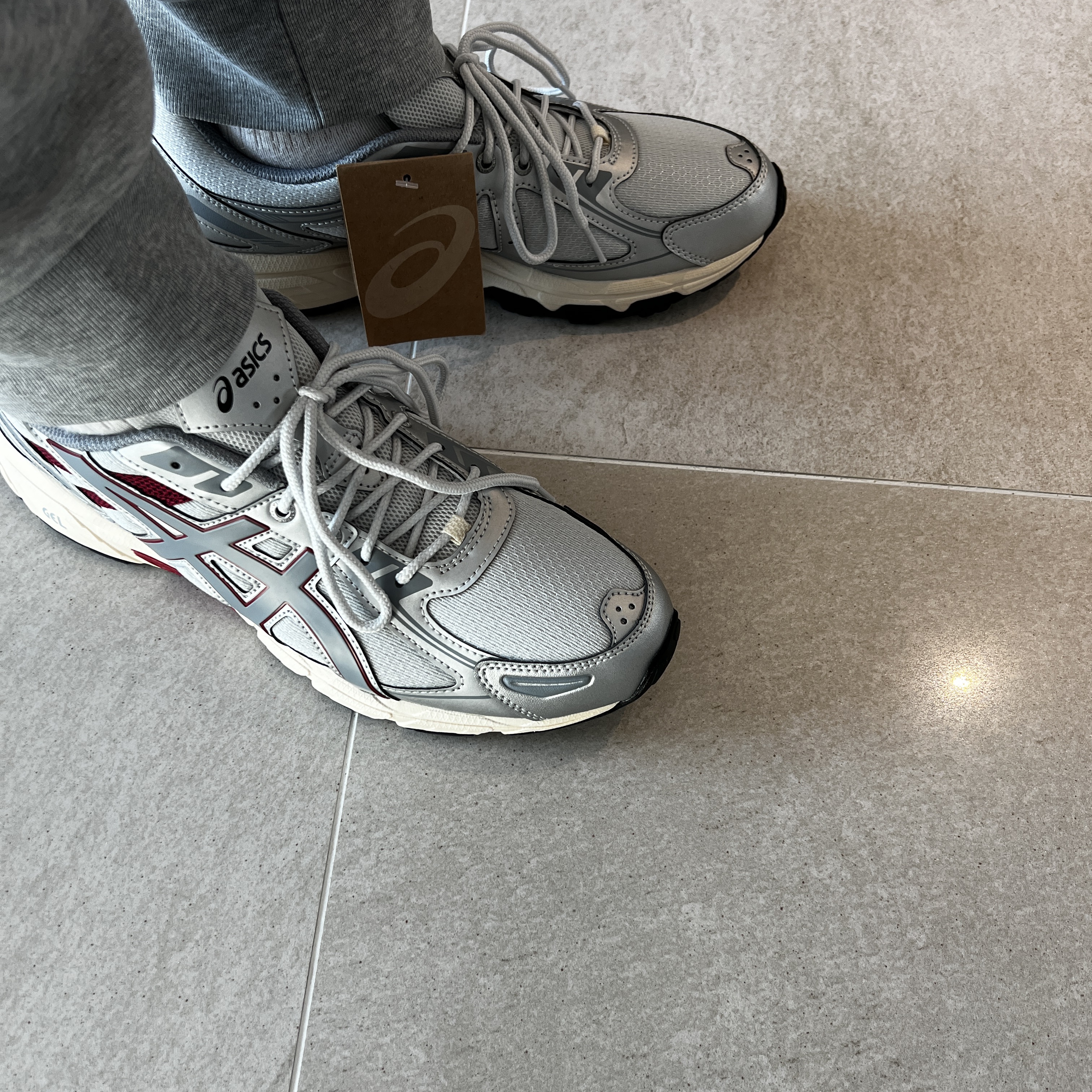 (W) Asics Gel-Venture 6 Glacier Grey Sheet Rock 착용 스타일 - 4