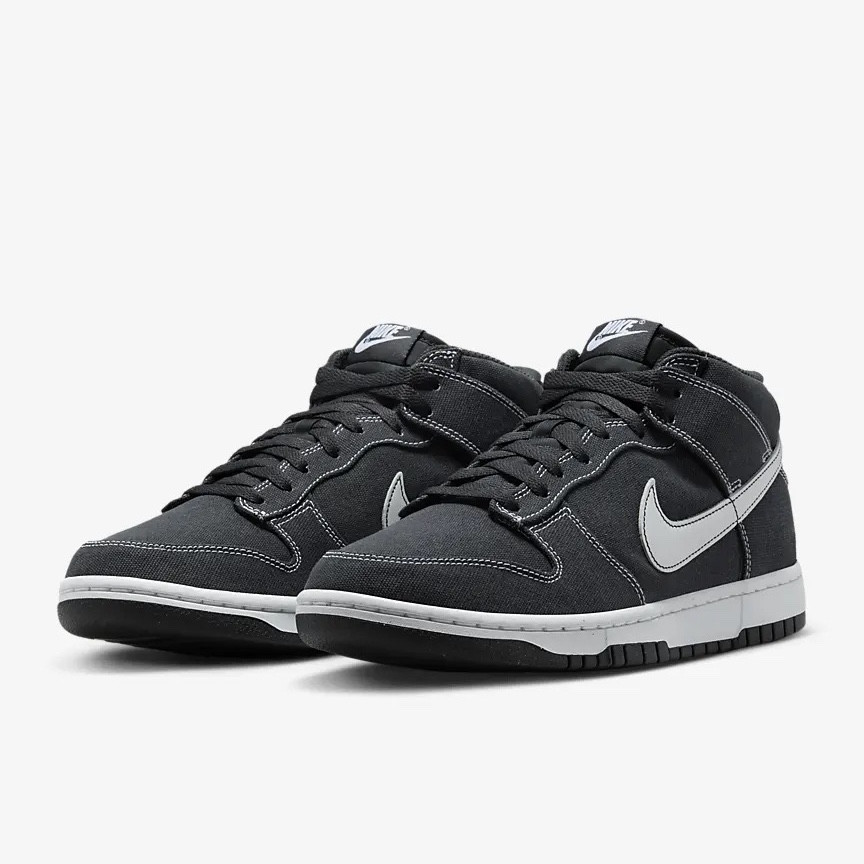 Nike Dunk Mid Off Noir White 착용 스타일 - 2
