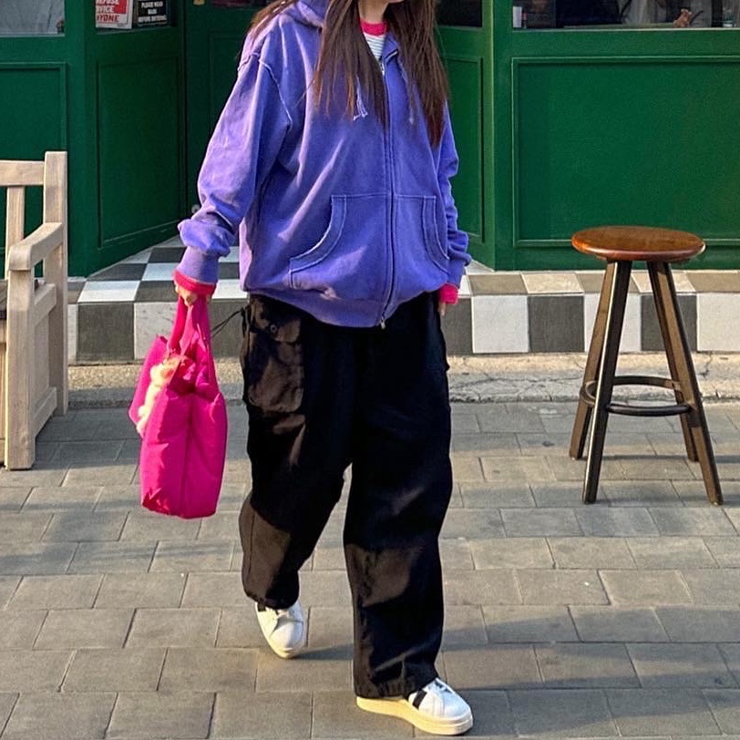 COS Padded Shopper Bag Pink 착용 스타일 - 1