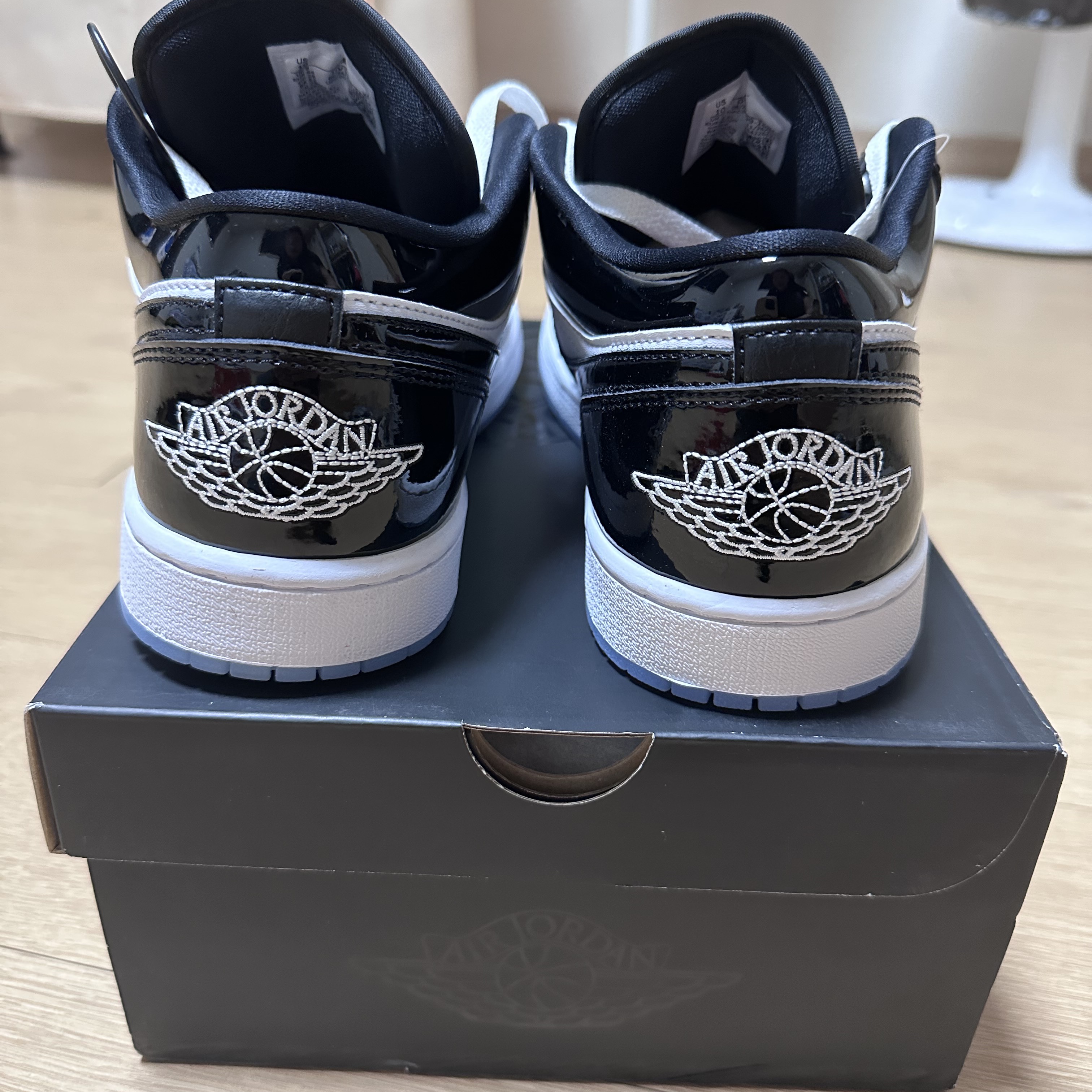 Jordan 1 Low SE Concord 착용 스타일 - 4