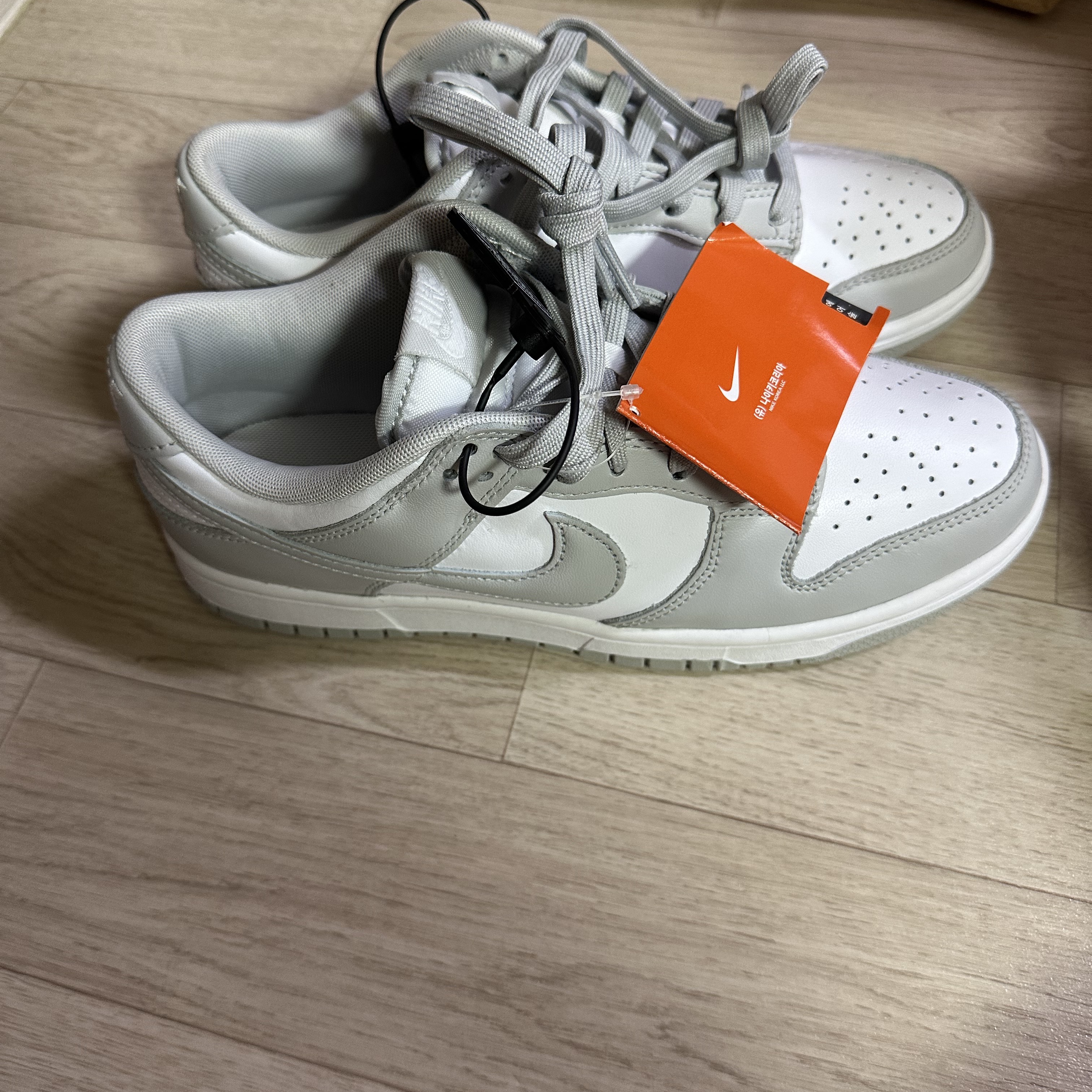 Nike Dunk Low Retro Grey Fog 착용 스타일 - 3