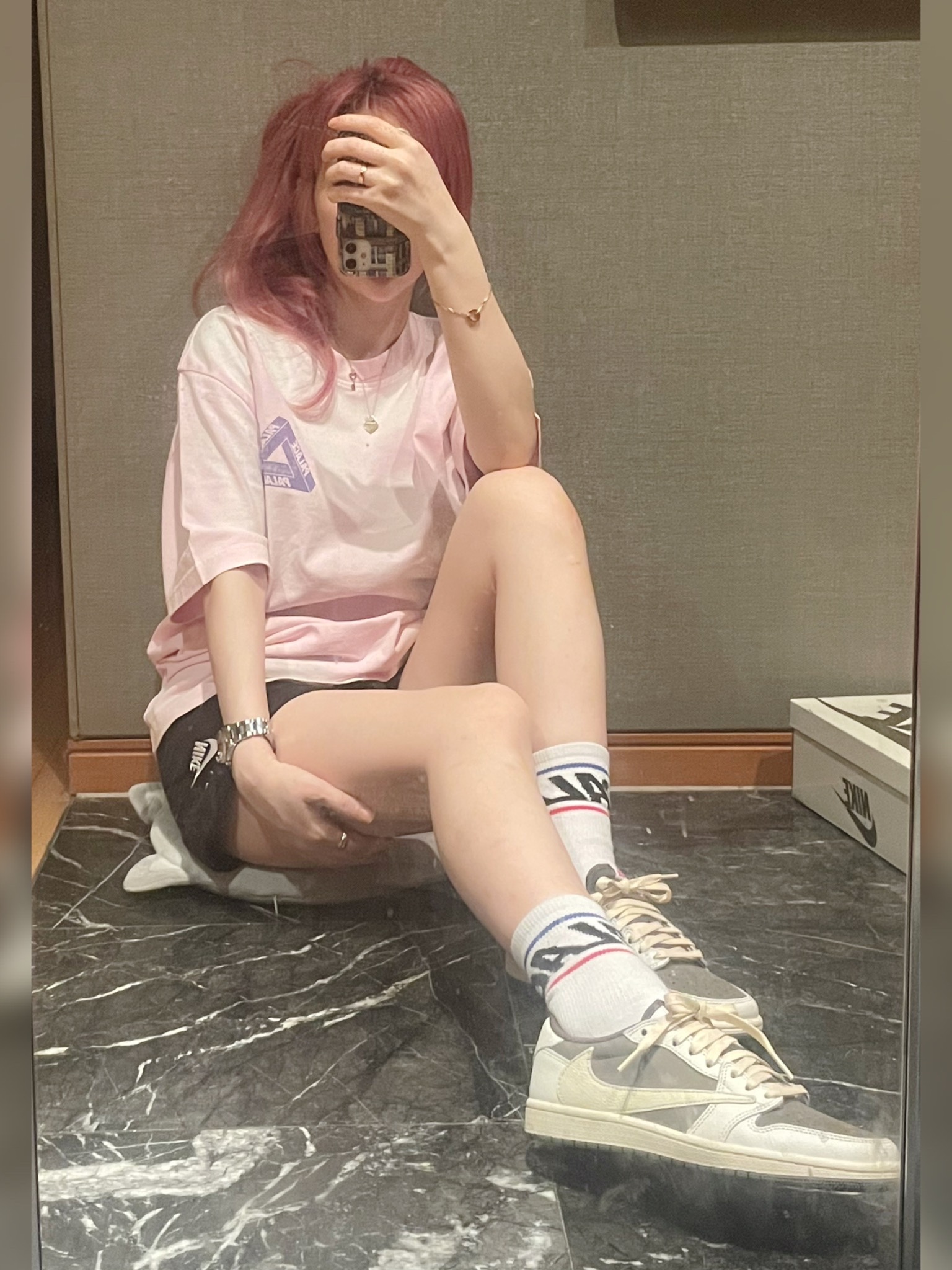 Palace Reacto Tri-Ferg T-Shirt Orange - 23SS, Nike x Off-White Dunk Low The 50 - Lot 35 착용 스타일 - 2