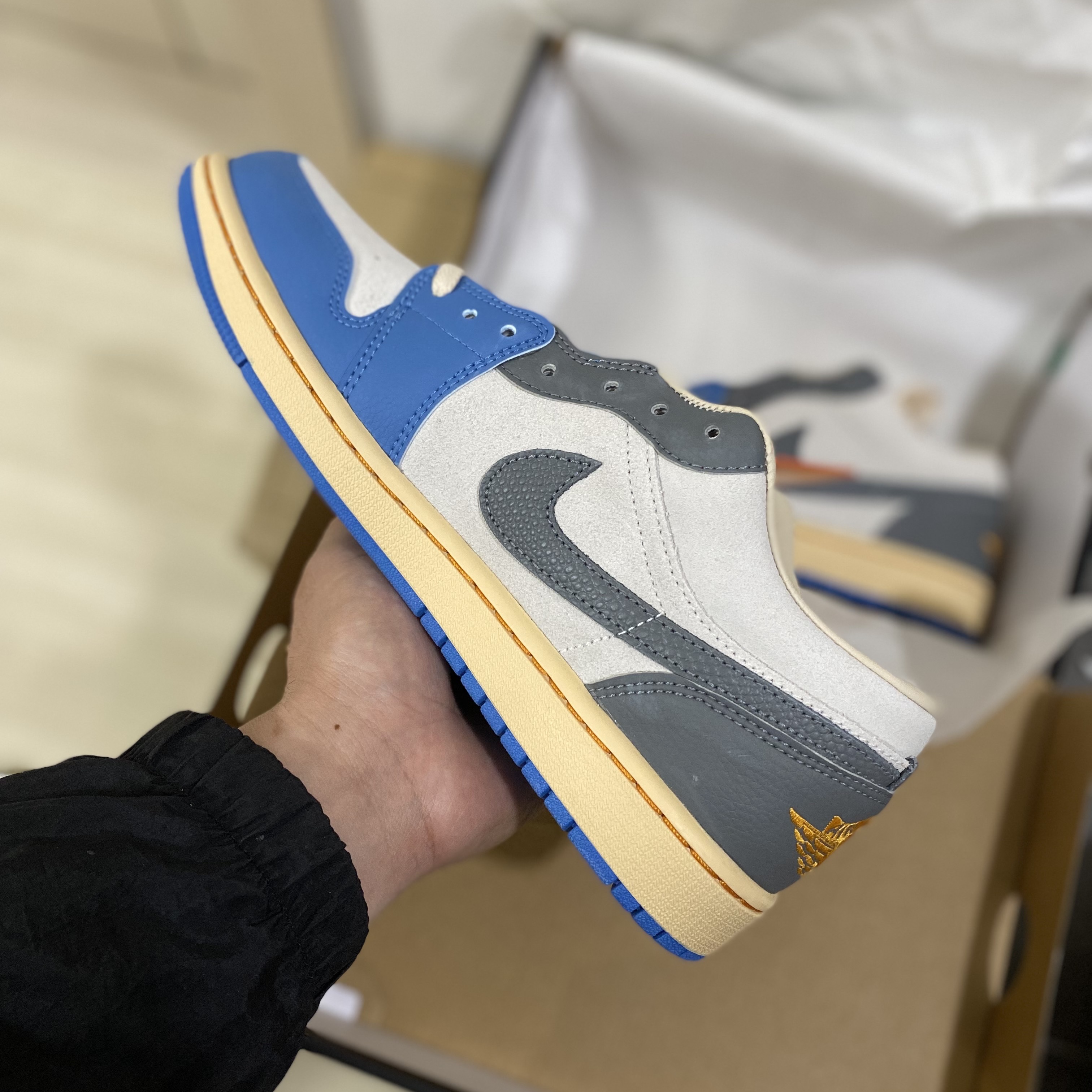 Jordan 1 Low SE Tokyo 96 착용 스타일