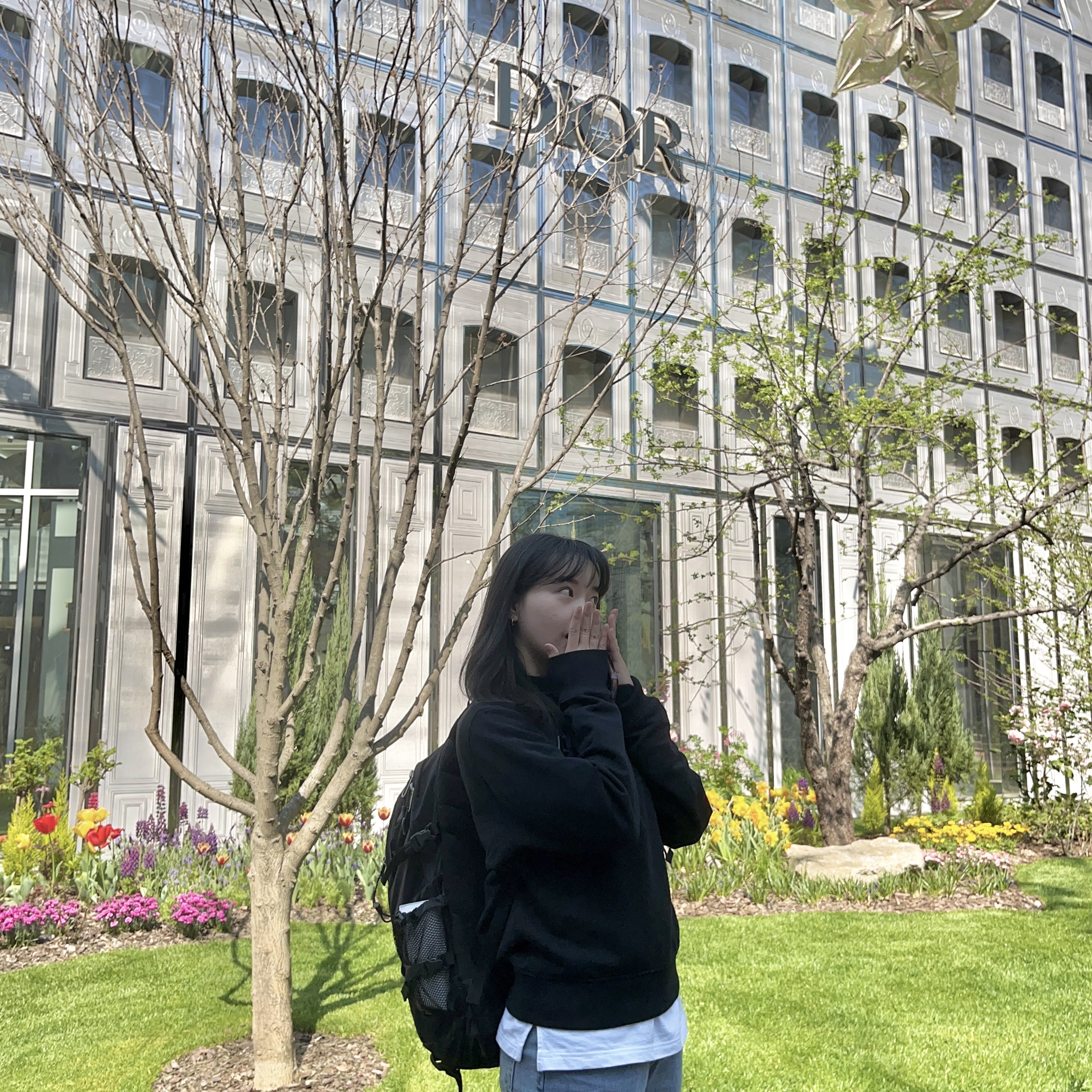 AMI de Coeur Sweatshirt Black 착용 스타일 - 1