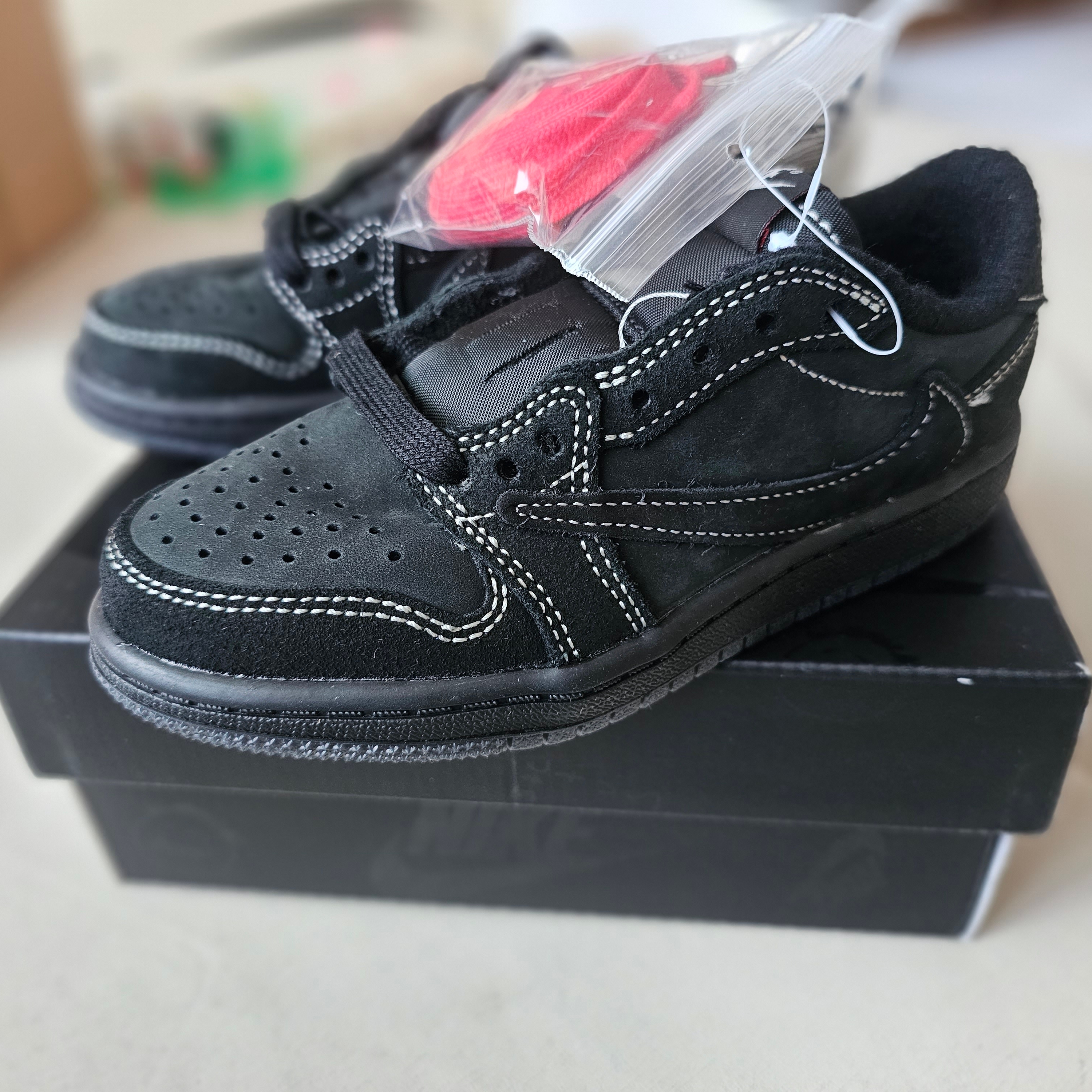 (PS) Jordan 1 x Travis Scott Retro Low OG SP Black Phantom 착용 스타일