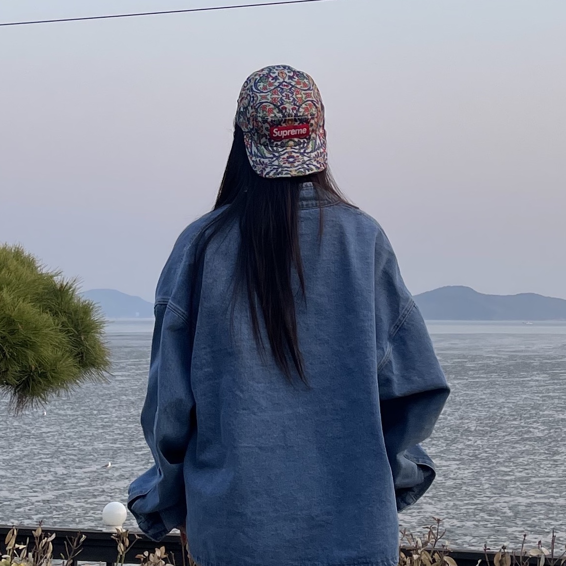 Supreme Washed Chino Twill Camp Cap Tapestry - 23SS 착용 스타일 - 3