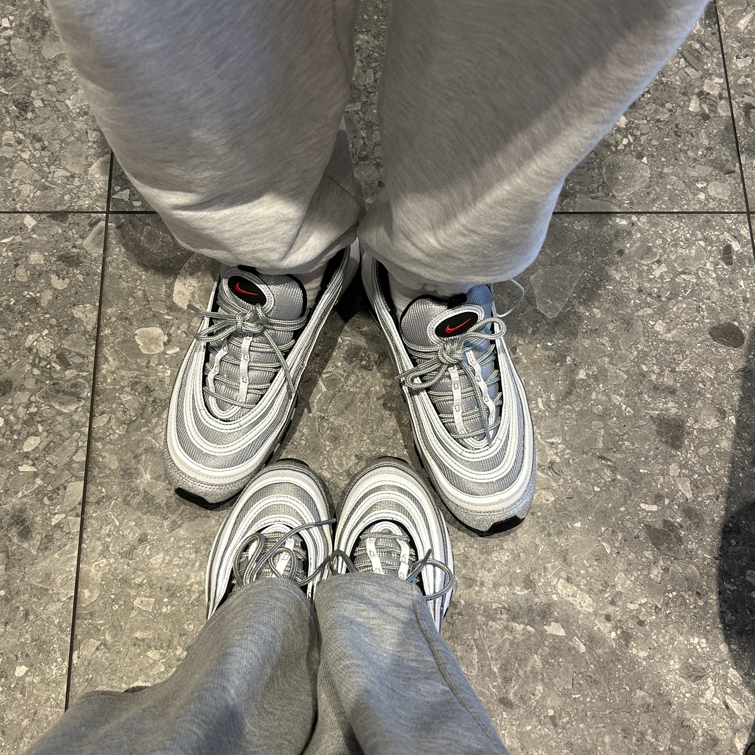 Nike Air Max 97 OG Silver Bullet 2022, (W) Nike Air Max 97 OG Silver Bullet 2022 착용 스타일