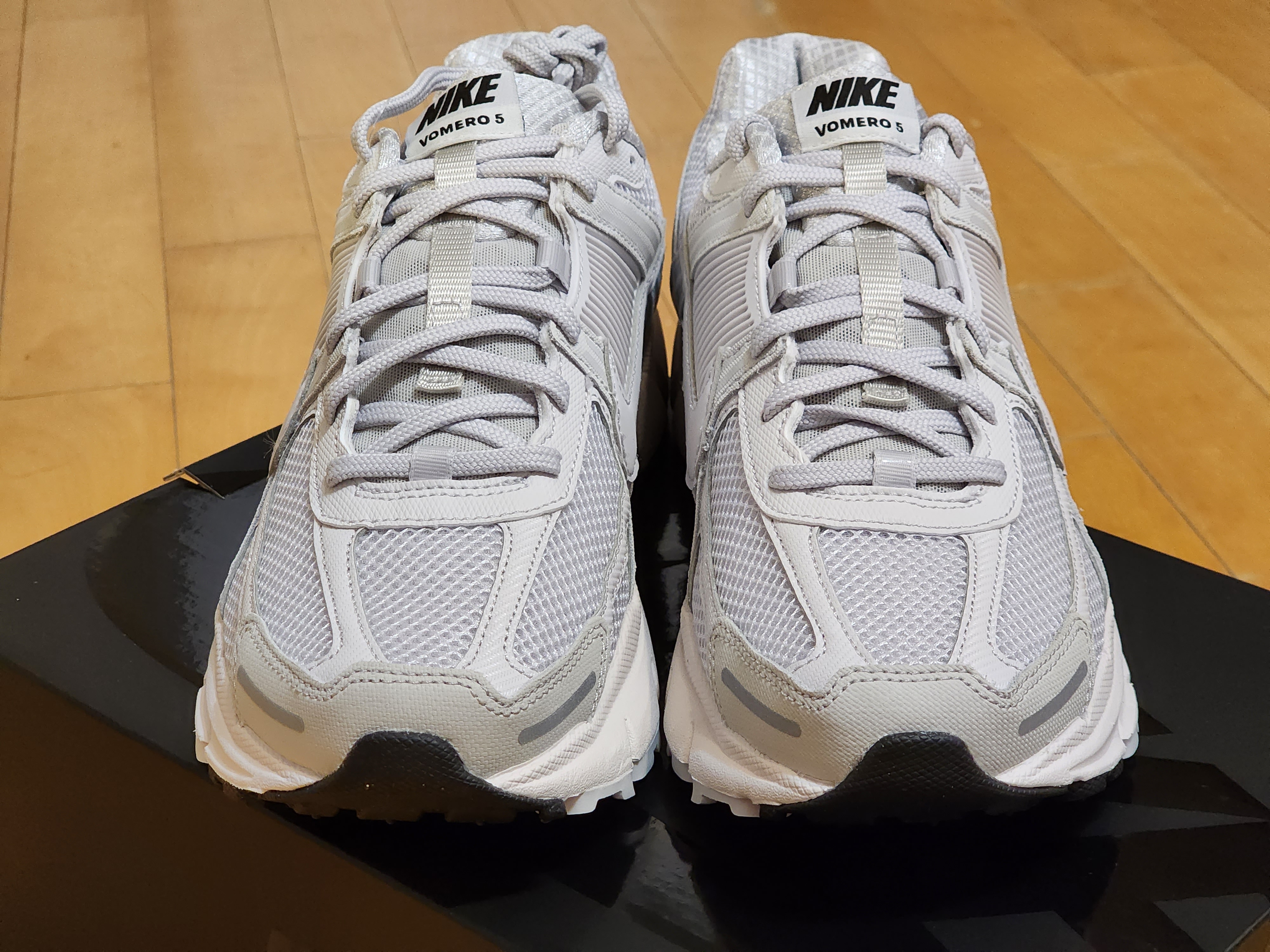 Nike Zoom Vomero 5 SP Vast Grey 2023 착용 스타일 - 2