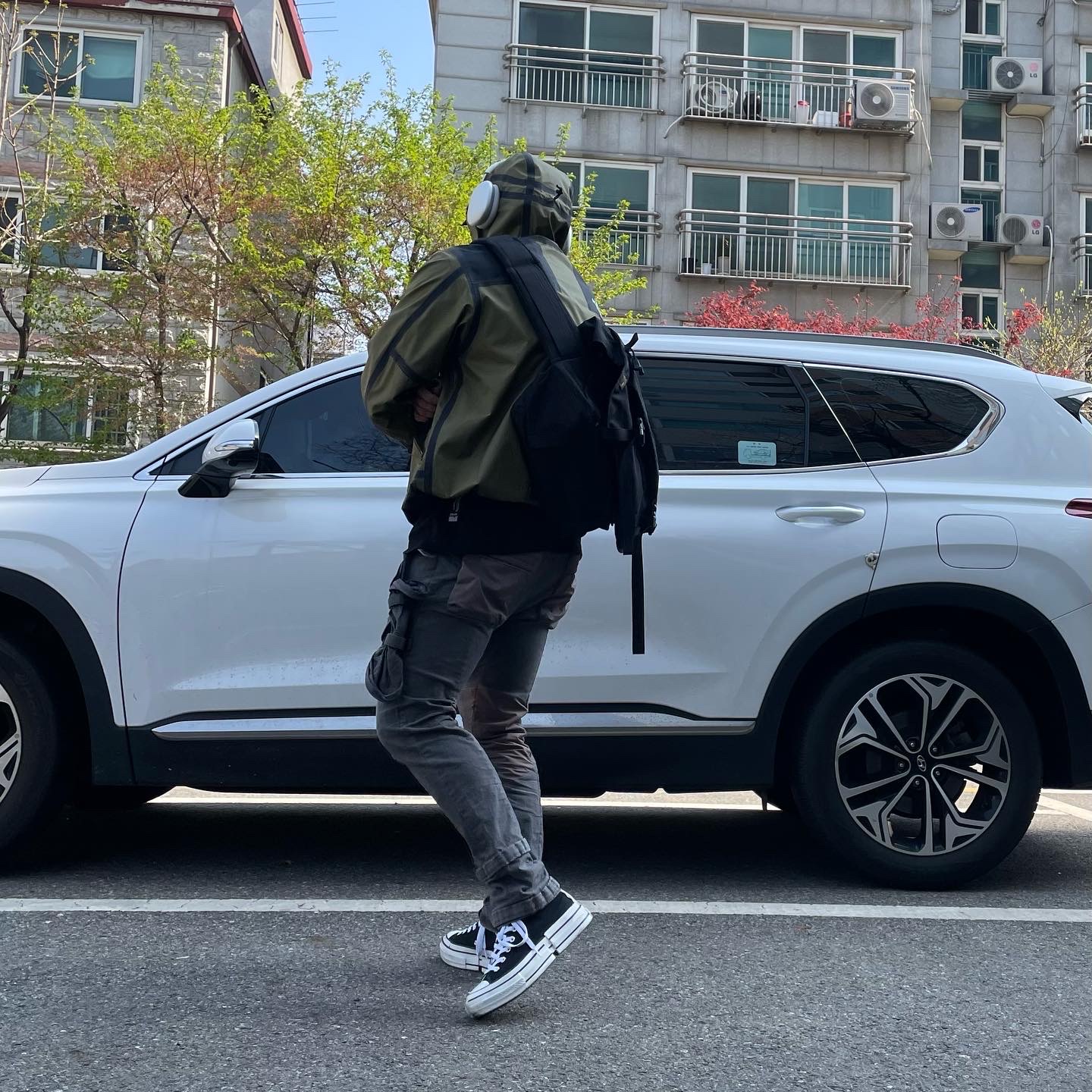 Supreme x The North Face Summit Series Outer Tape Seam Jacket Olive - 21SS, Converse x Feng Chen Wang Chuck 70 2-in-1 Natural Ivory Black 착용 스타일 - 2