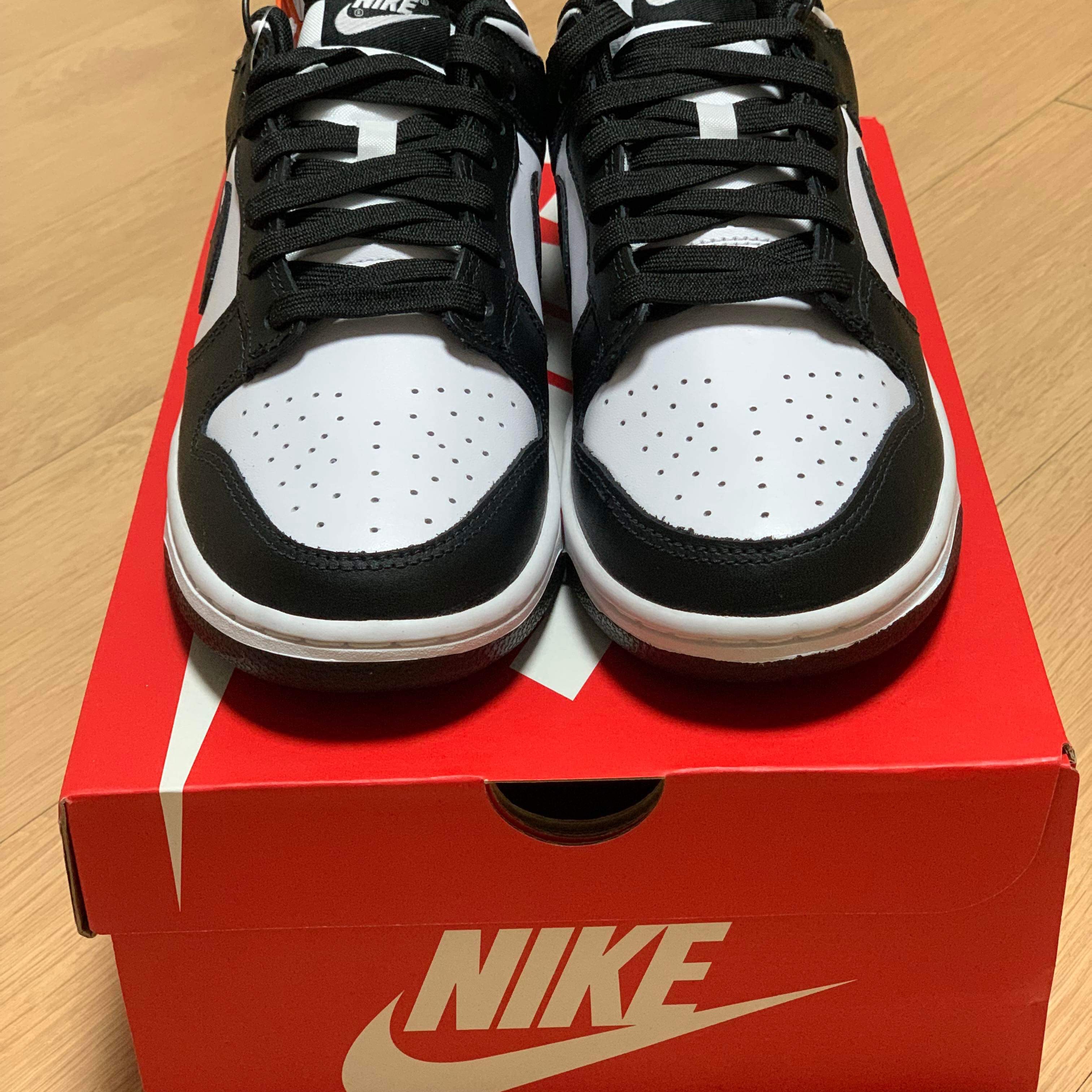 (W) Nike Dunk Low Black 착용 스타일 - 2