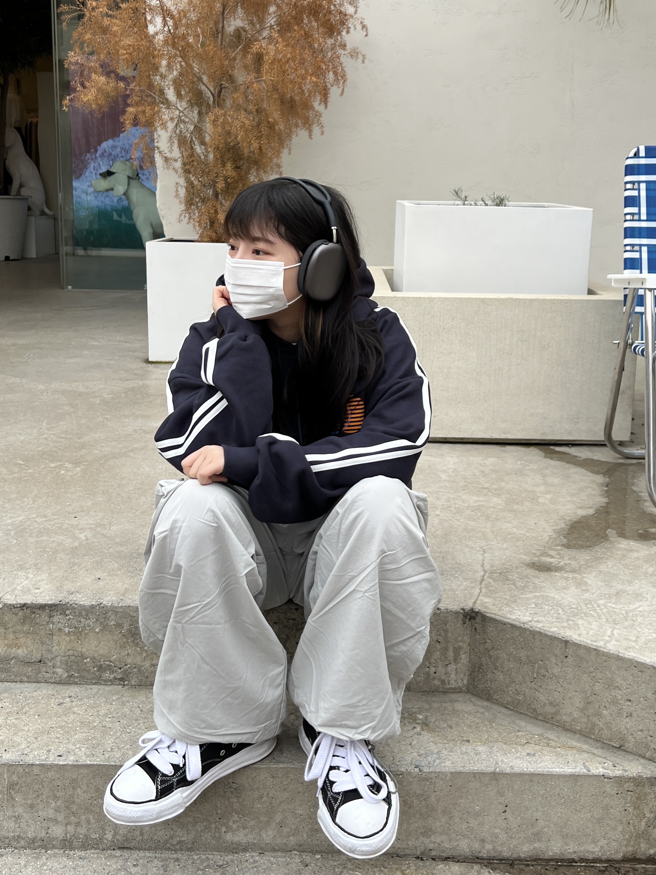 Maison Mihara Yasuhiro Peterson OG Sole Canvas Low Sneakers Black, Apple AirPods Max Lightning Space Gray (Korean Ver.) 착용 스타일 - 3