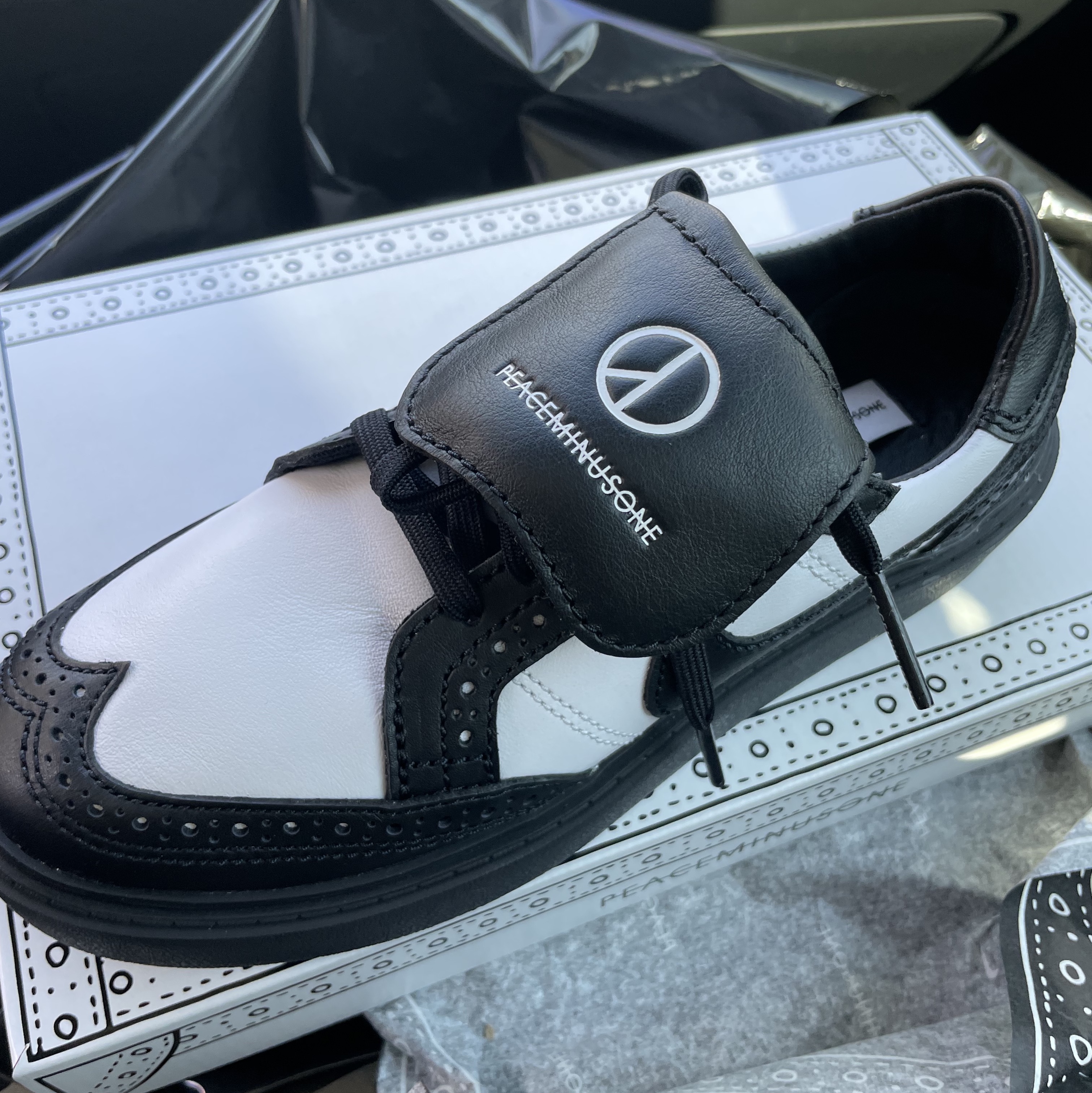 Nike x Peaceminusone Kwondo1 Black and White 착용 스타일