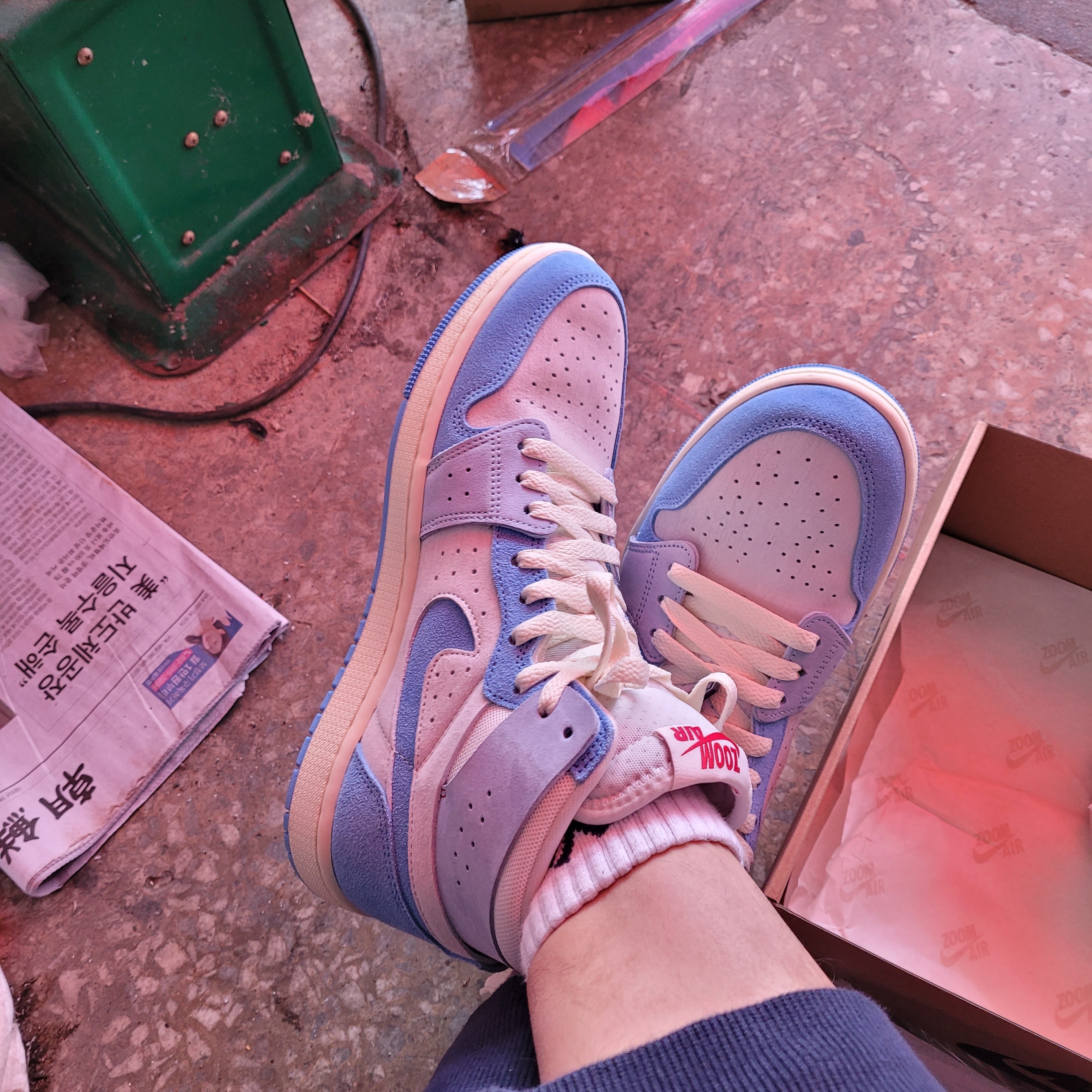 (W) Jordan 1 Zoom Air CMFT 2 Phantom University Blue 착용 스타일 - 4