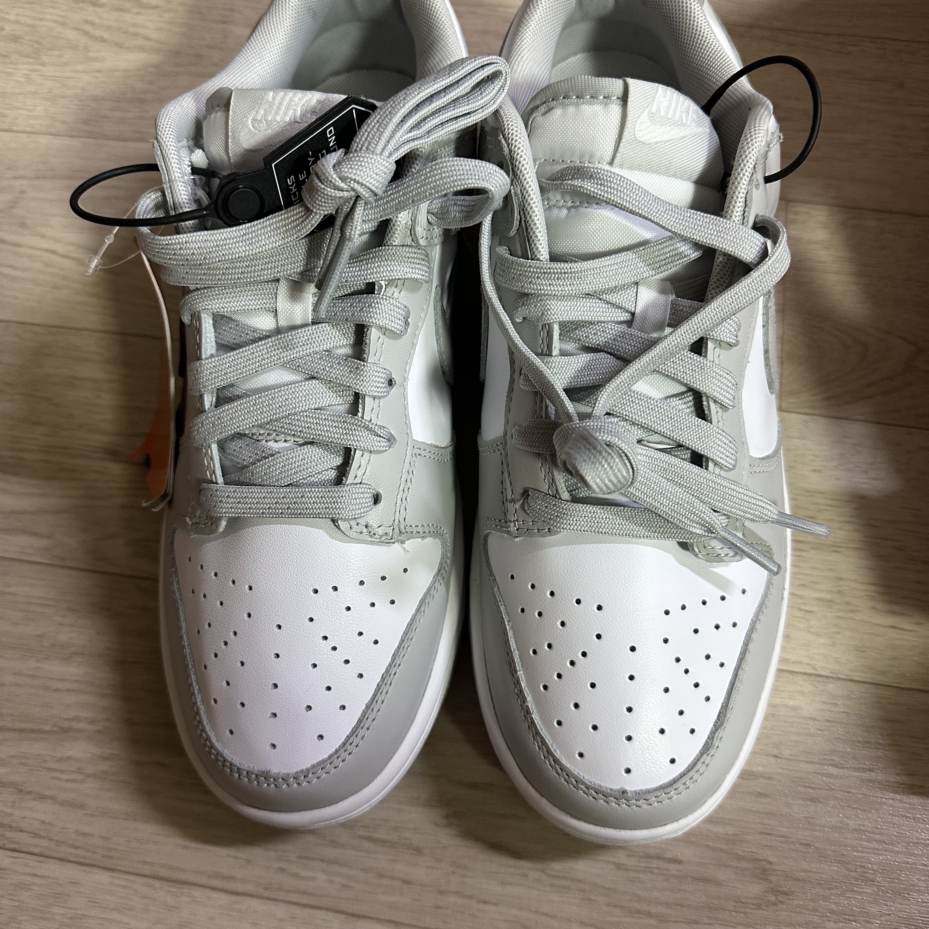 Nike Dunk Low Retro Grey Fog 착용 스타일 - 1