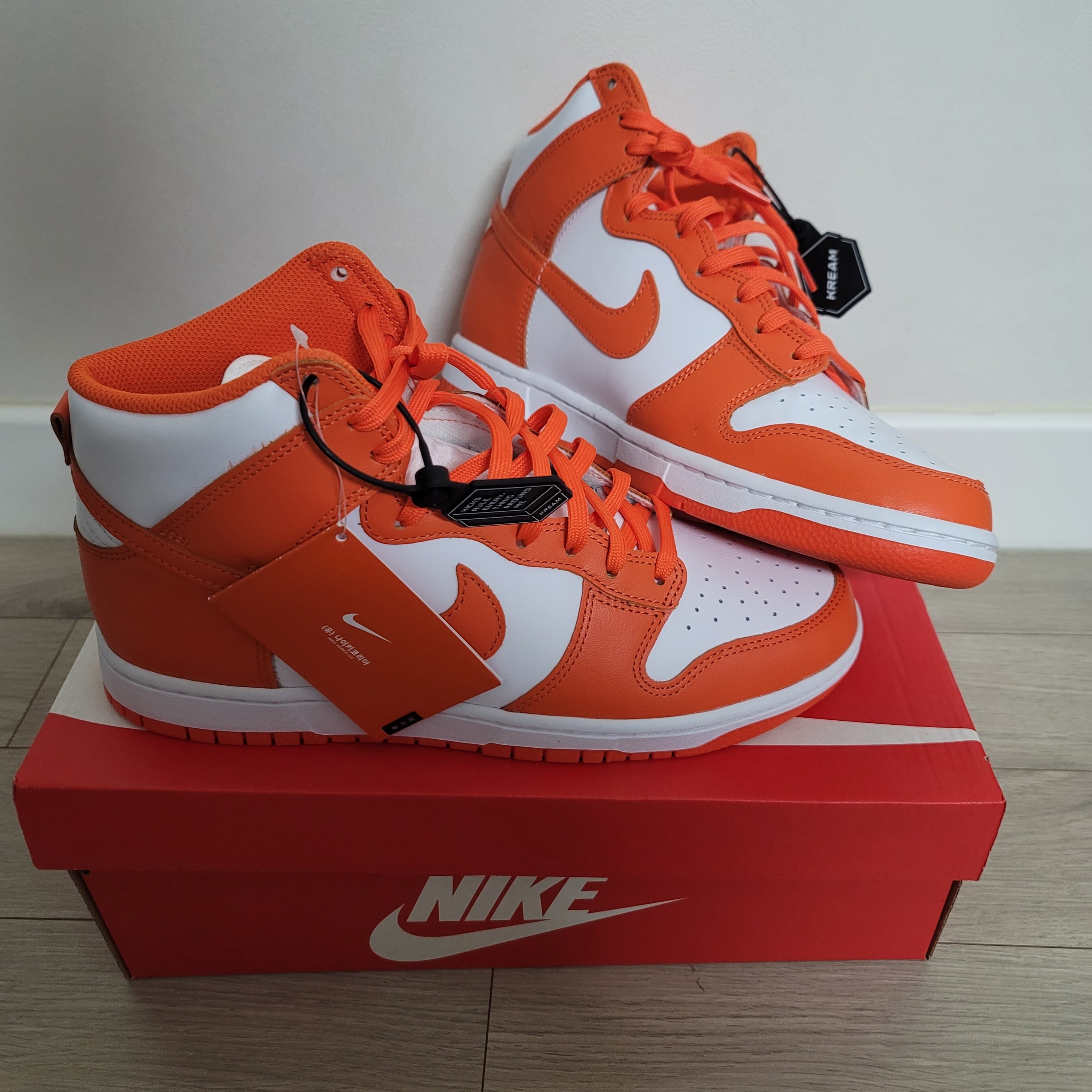 Nike Dunk High Retro Orange Blaze 착용 스타일