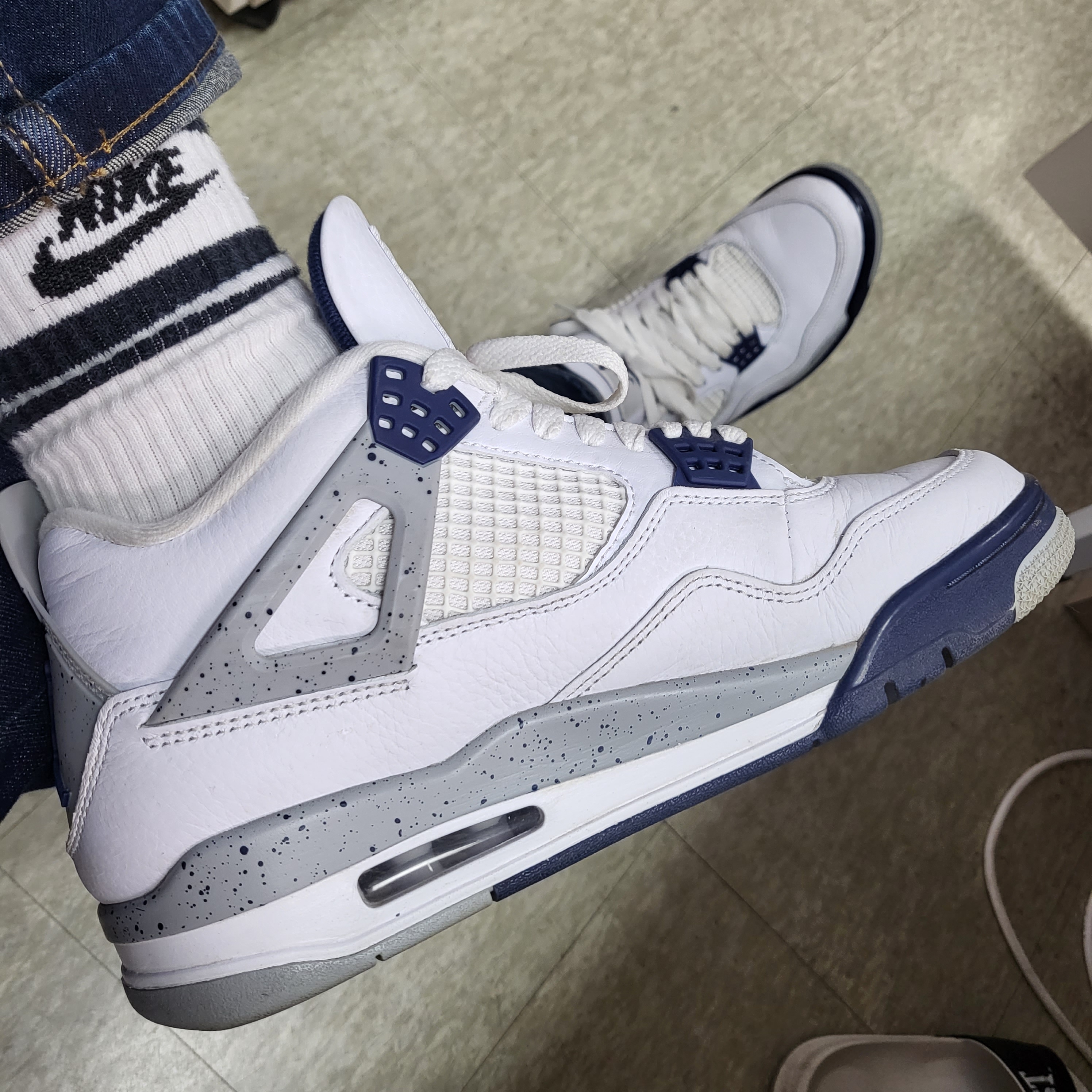 Jordan 4 Retro Midnight Navy 착용 스타일 - 2