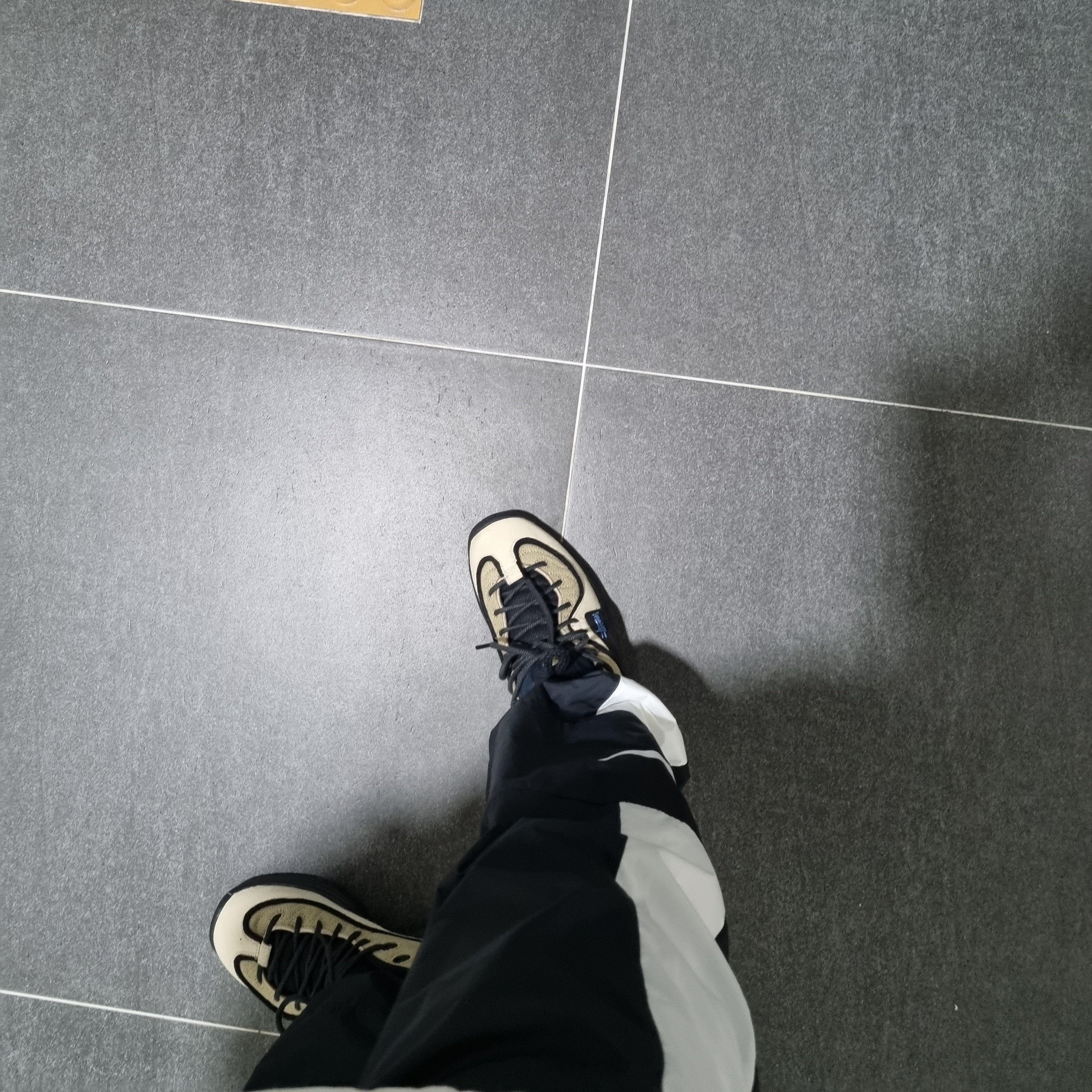 Nike x Stussy Air Penny II Rattan and Limestone 착용 스타일