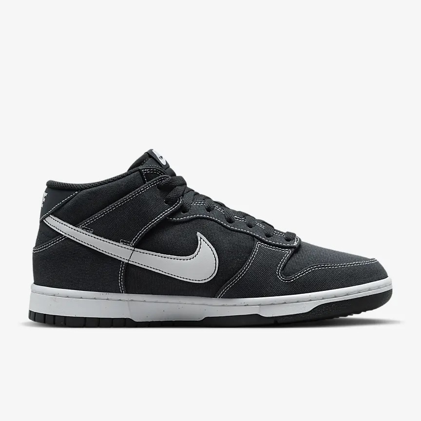 Nike Dunk Mid Off Noir White 착용 스타일 - 1