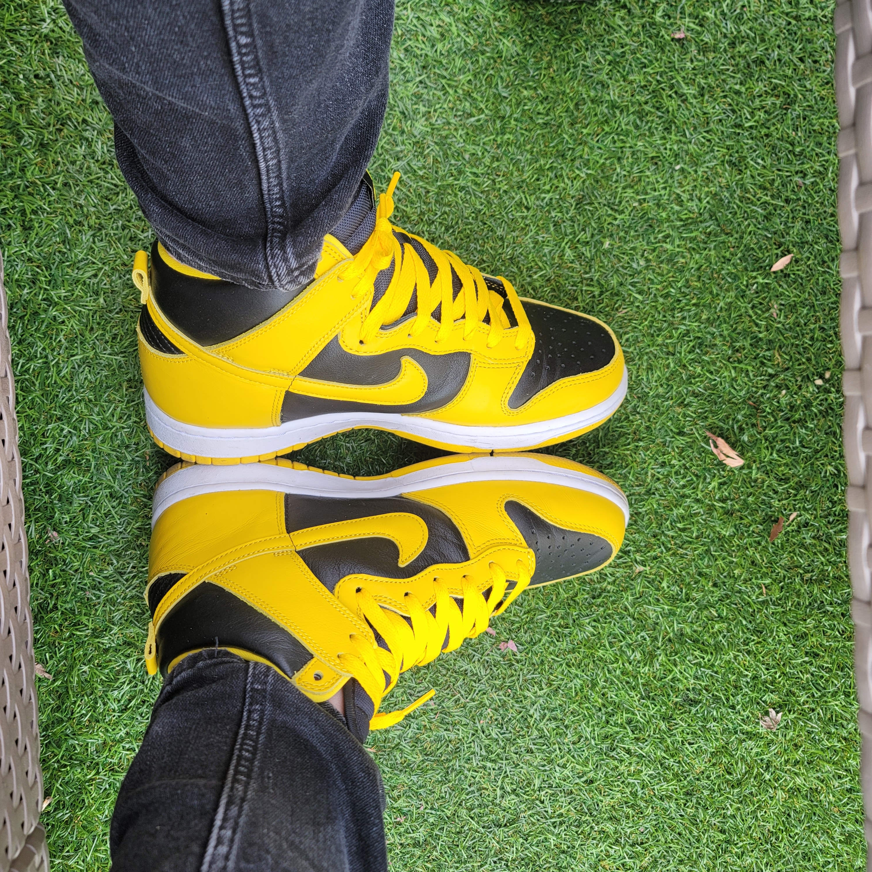 Nike Dunk High SP Varsity Maize 착용 스타일