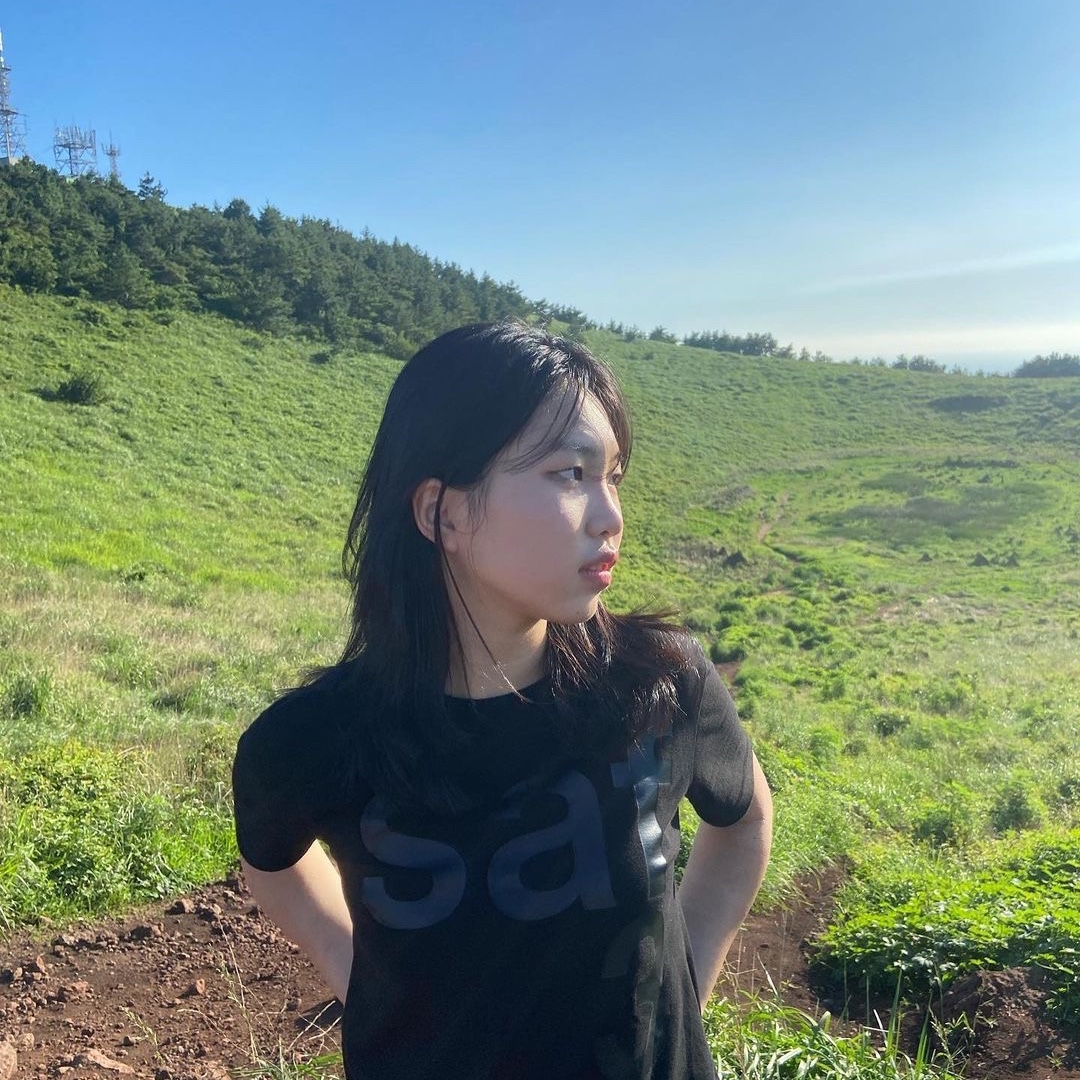 [KREAM 단독] Safarispot 1/2 Basic Safari T-Shirt Black 착용 스타일 - 3