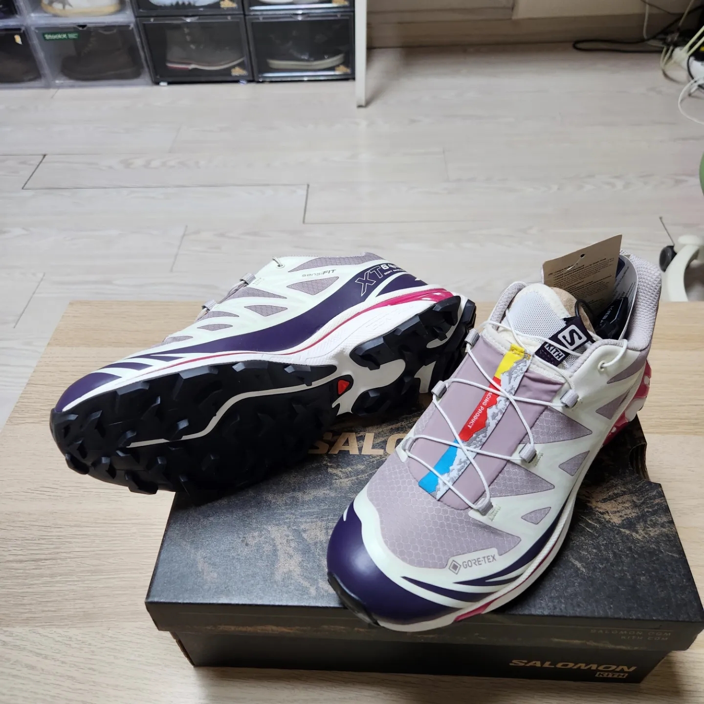 Salomon x Kith XT-6 Gore-Tex Quail Moonscape Vanilla Ice 착용 스타일 - 2