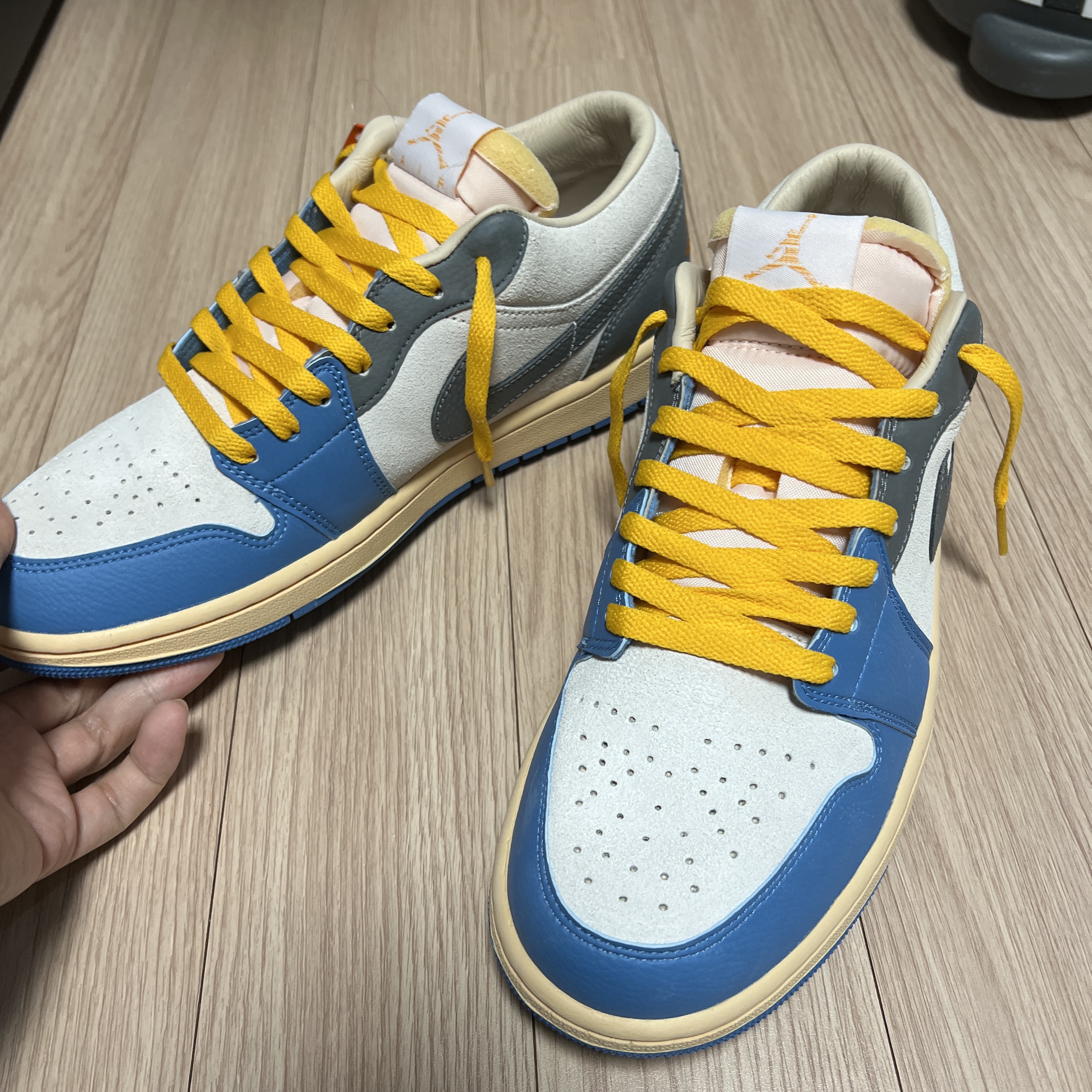 Jordan 1 Low SE Tokyo 96 착용 스타일