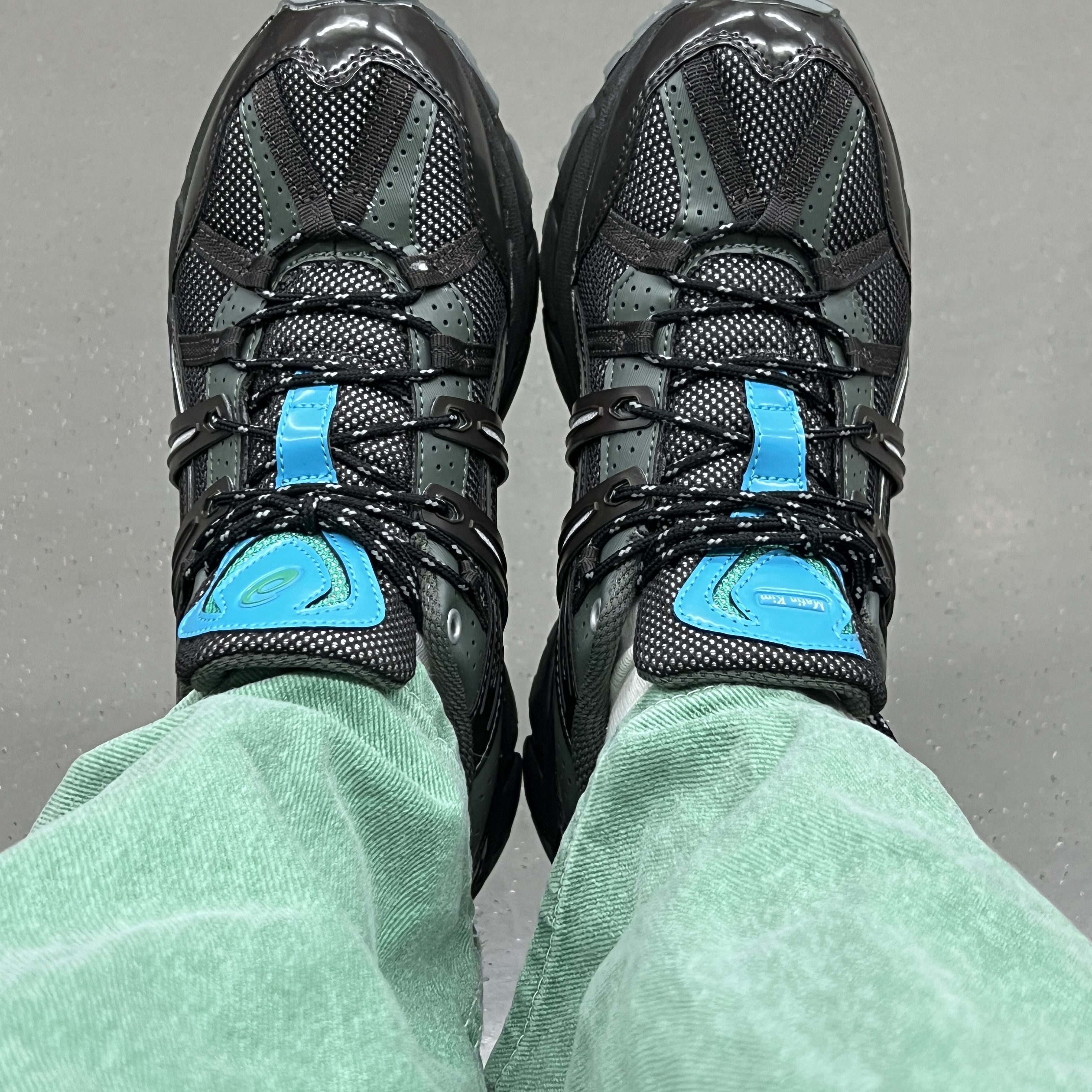 (W) Asics x Matin Kim Gel-Sonoma 15-50 Black Pure Silver 착용 스타일
