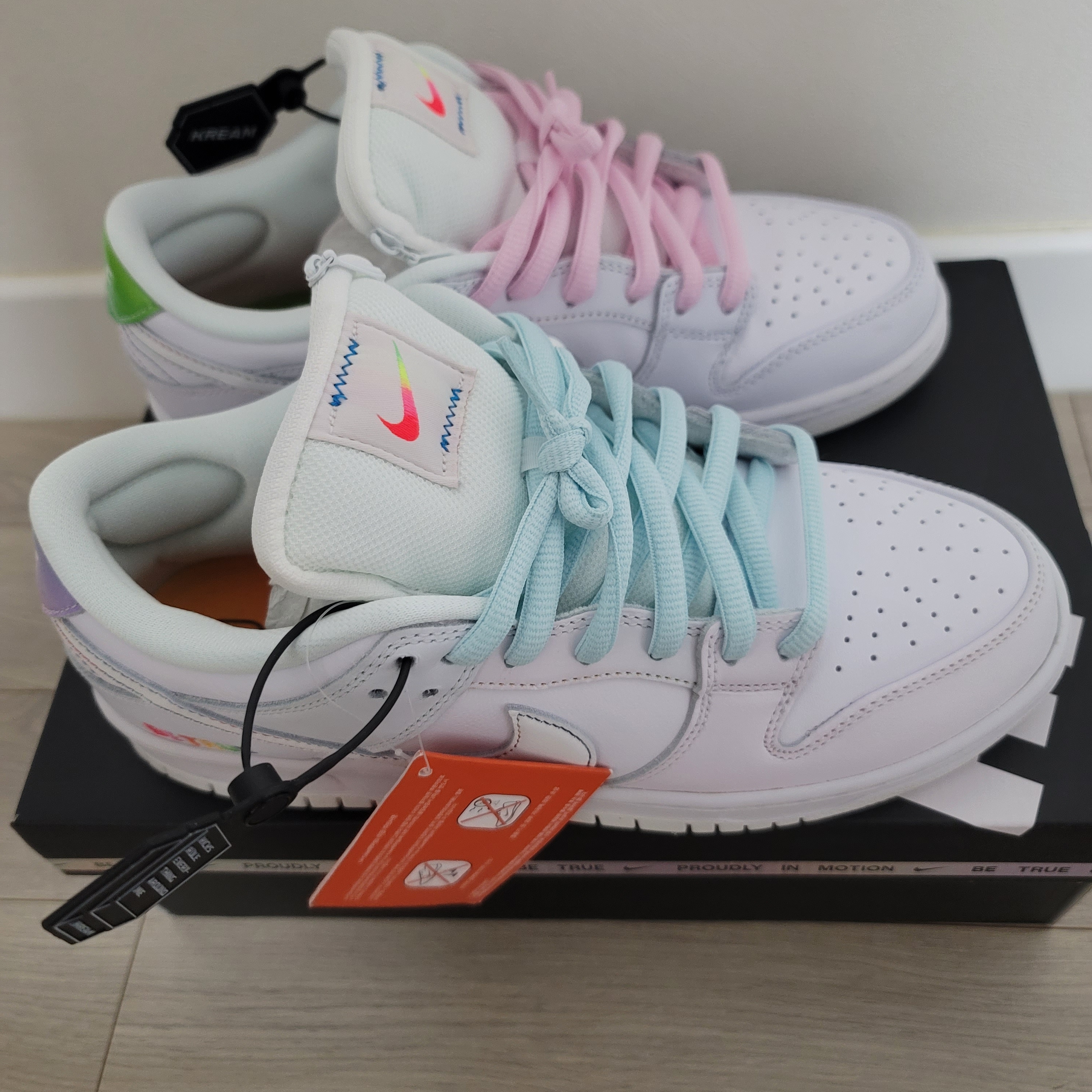 Nike SB Dunk Low Pro Be True 착용 스타일