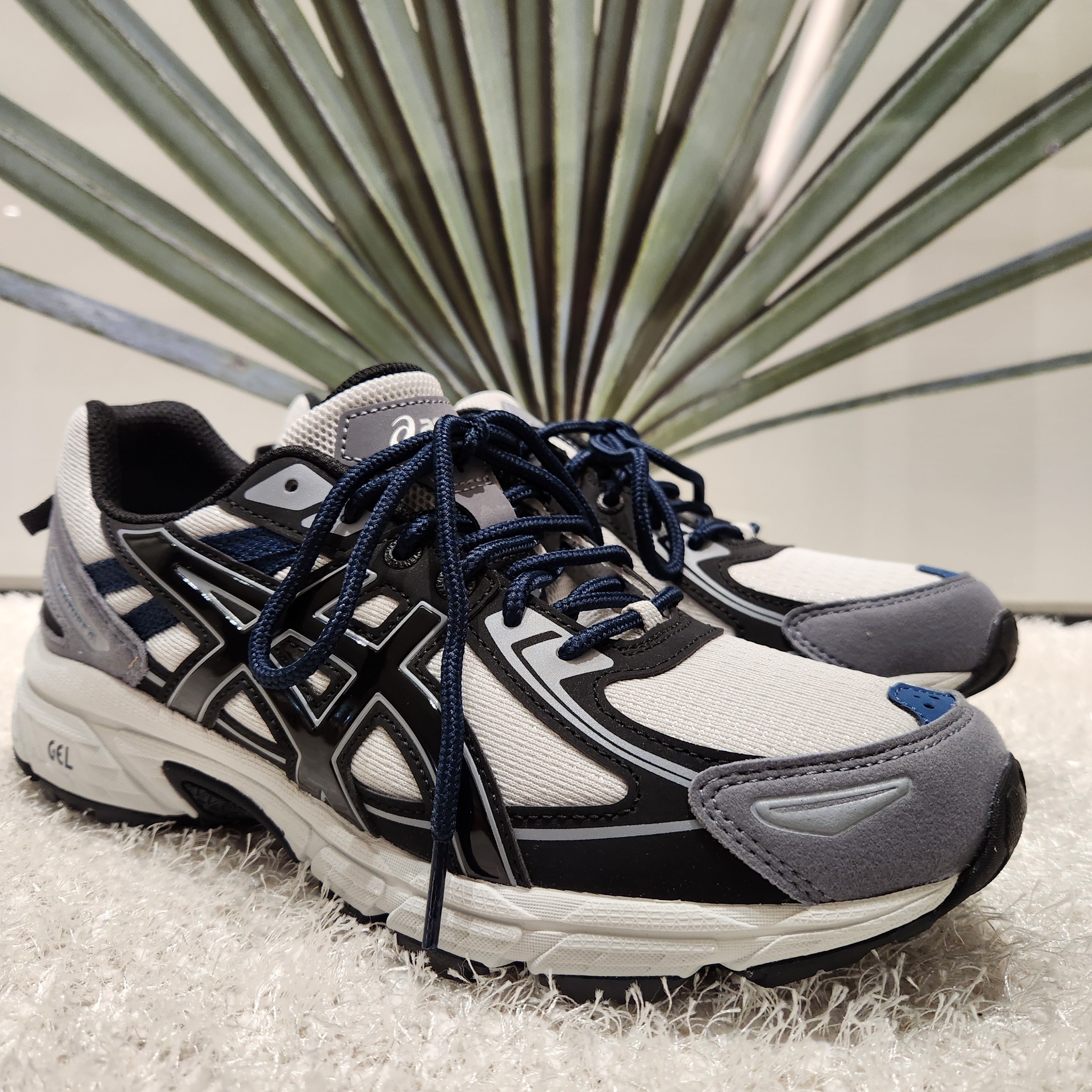 Asics Gel-Venture 6 SPS Glacier Grey 착용 스타일 - 2