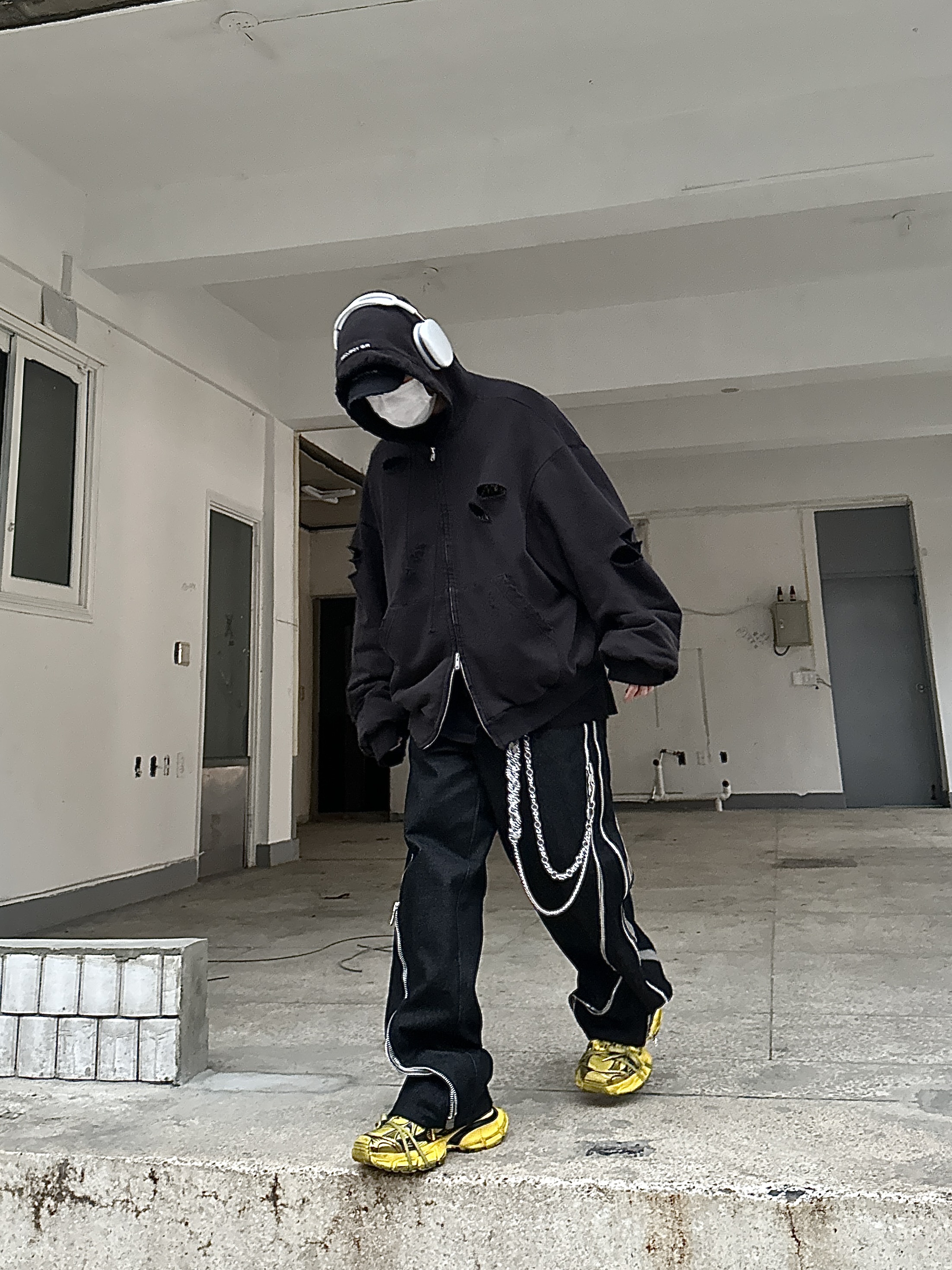 Project G/R Distressed Layer Zip Hoodie Faded Black, Balenciaga 3XL Sneakers Yellow Black 착용 스타일 - 3