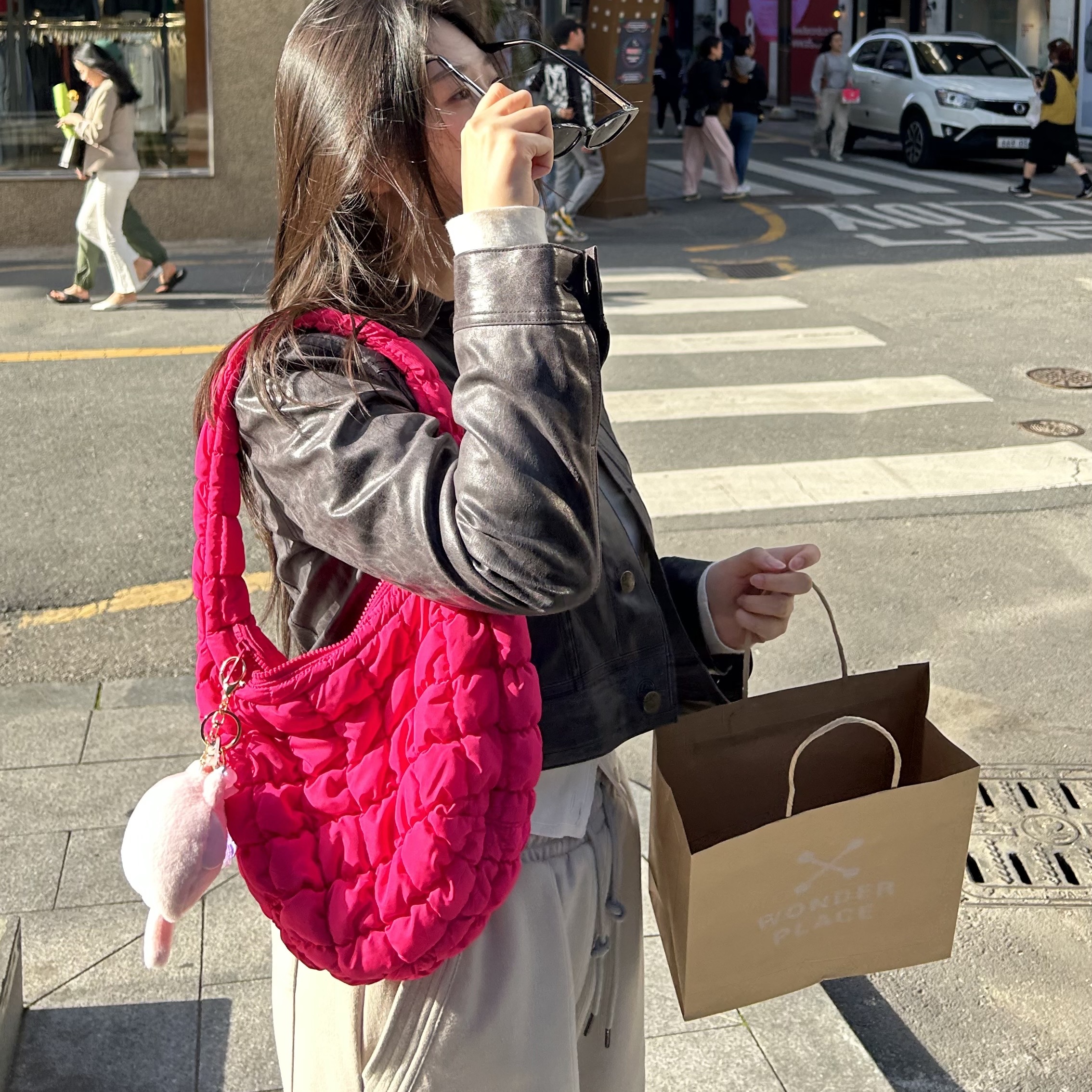 COS Quilted Mini Bag Pink 착용 스타일