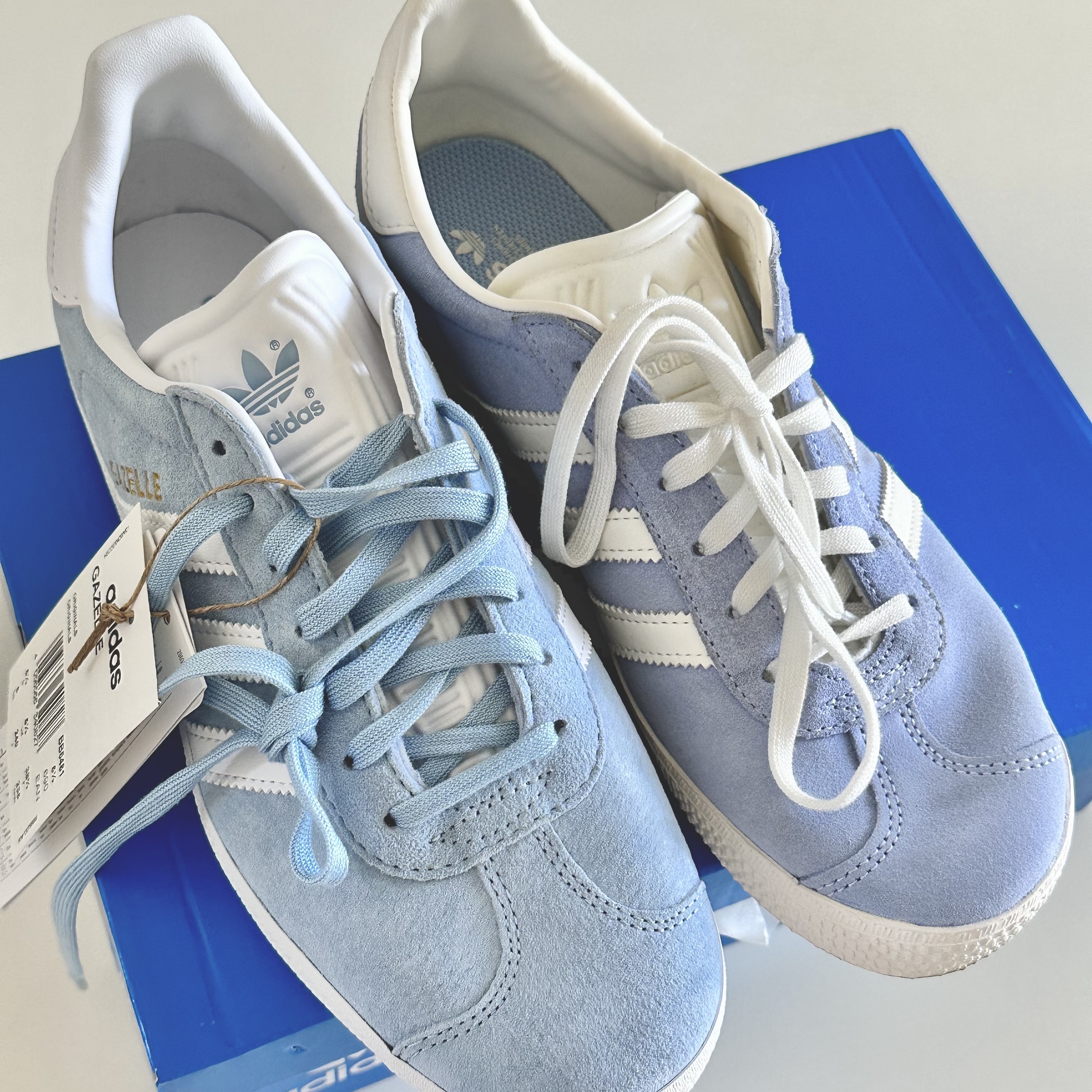 Adidas Gazelle Clear Sky White, (J) Adidas Gazelle Blue Dawn 착용 스타일