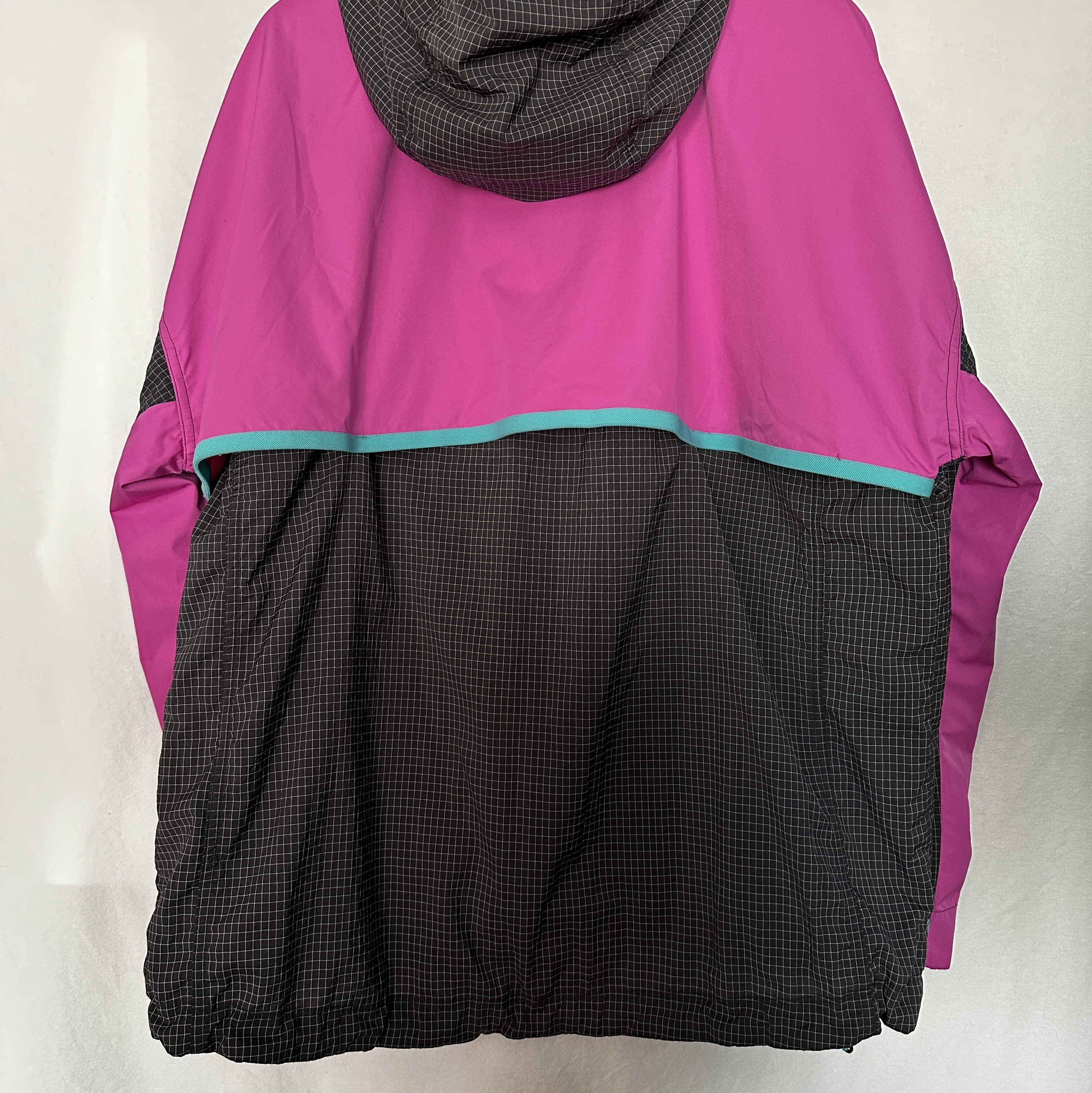 Nike ACG Woven Hooded Jacket Anthracite - US/EU, Nike ACG Gore-Tex Jacket Black Court Purple - US/EU 착용 스타일 - 2
